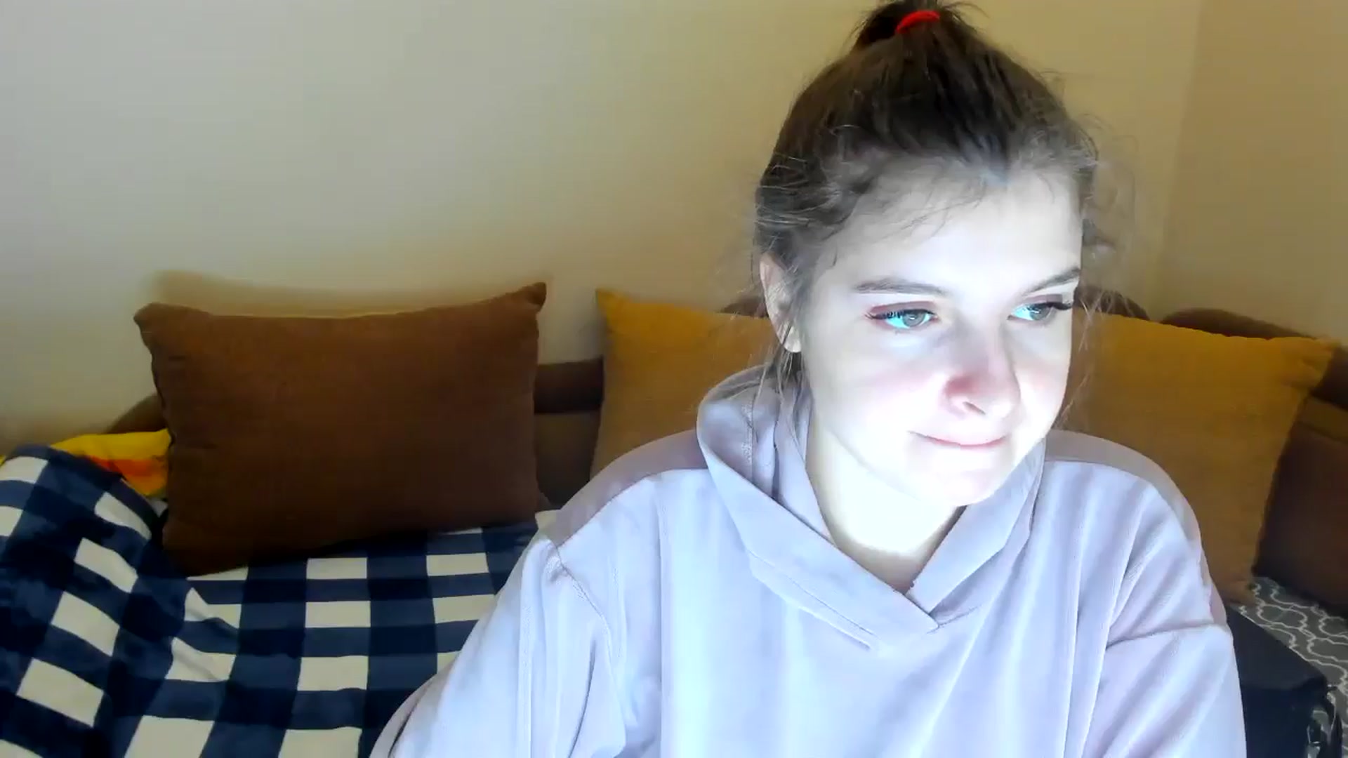 Gallery image thumbnail from LexiLuxLov's myfreecams stream on, 12/21/2025, 12:40 image 7 of 20