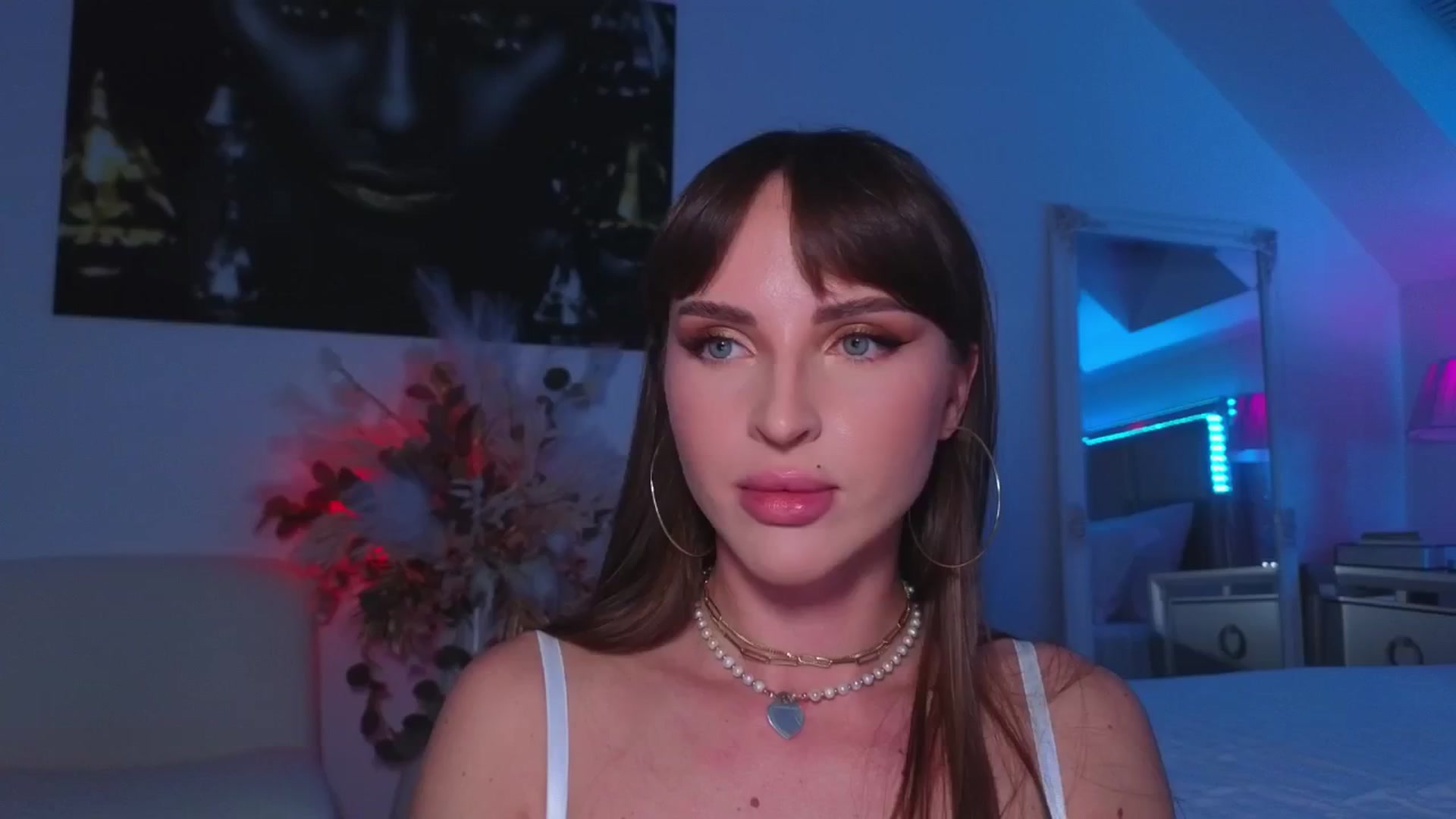Gallery image thumbnail from LexiQ's myfreecams stream on, 04/04/2025, 23:30 image 13 of 20