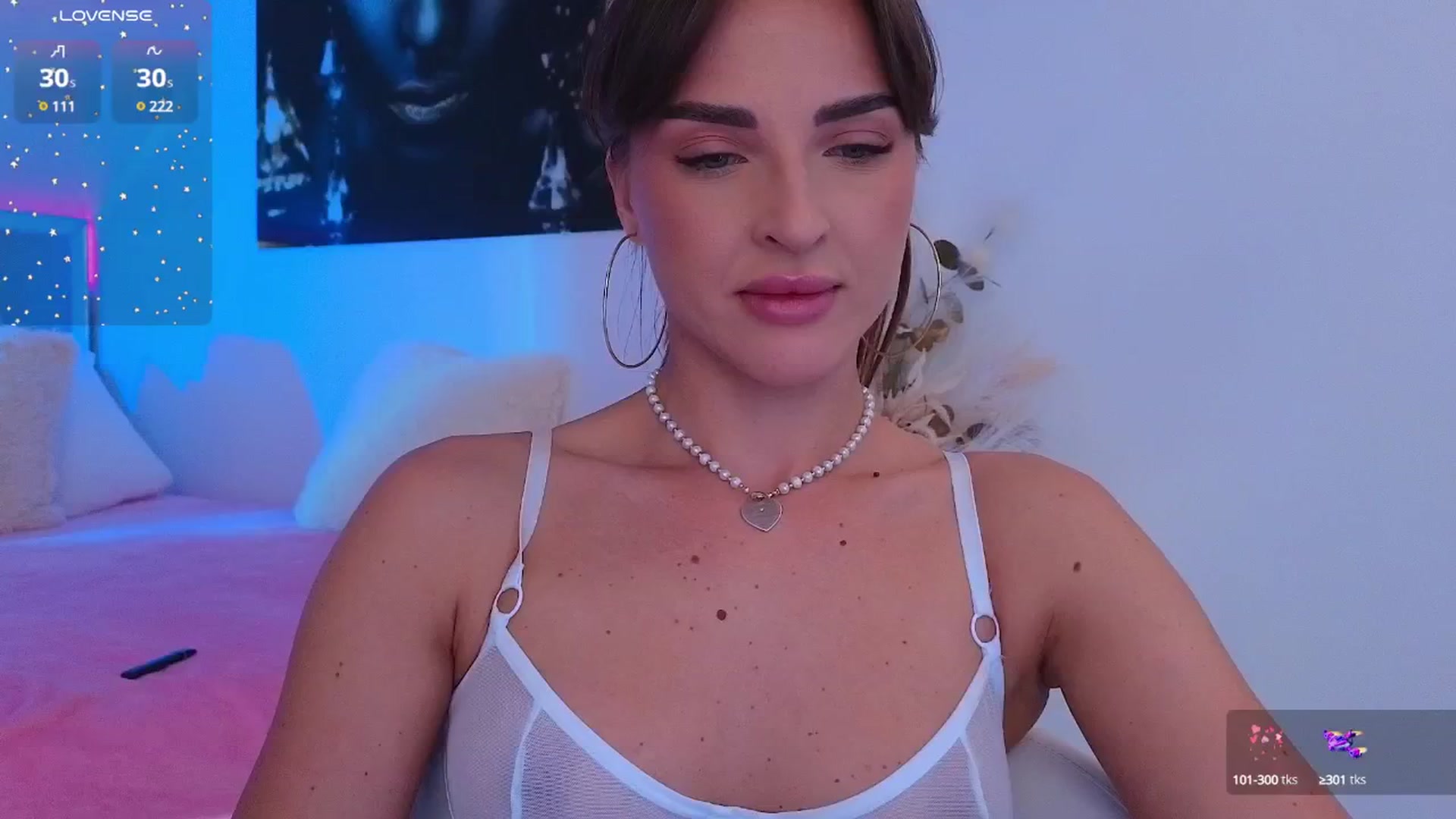 Gallery image thumbnail from LexiQ's myfreecams stream on, 06/13/2025, 04:58 image 15 of 20