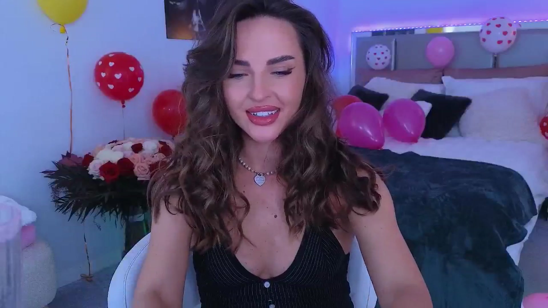 Gallery image thumbnail from LexiQ's myfreecams stream on, 10/20/2025, 05:27 image 13 of 20