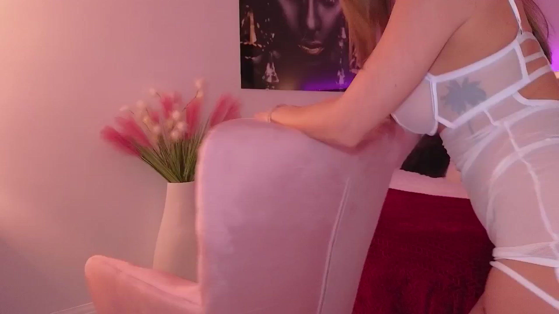 Gallery image thumbnail from LexiQ's myfreecams stream on, 04/08/2026, 24:46 image 18 of 20