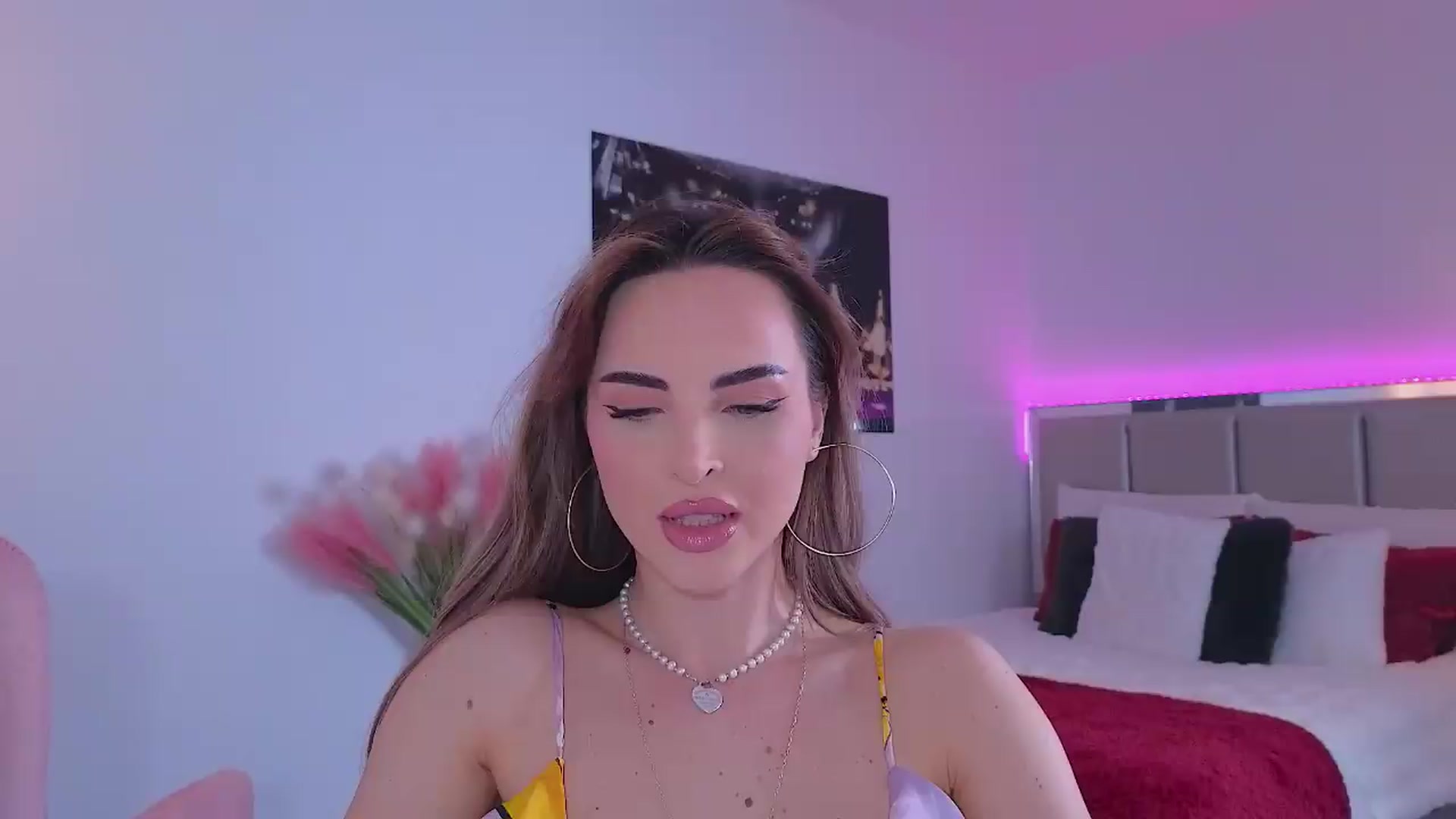 Gallery image thumbnail from LexiQ's myfreecams stream on, 05/11/2026, 23:04 image 4 of 20