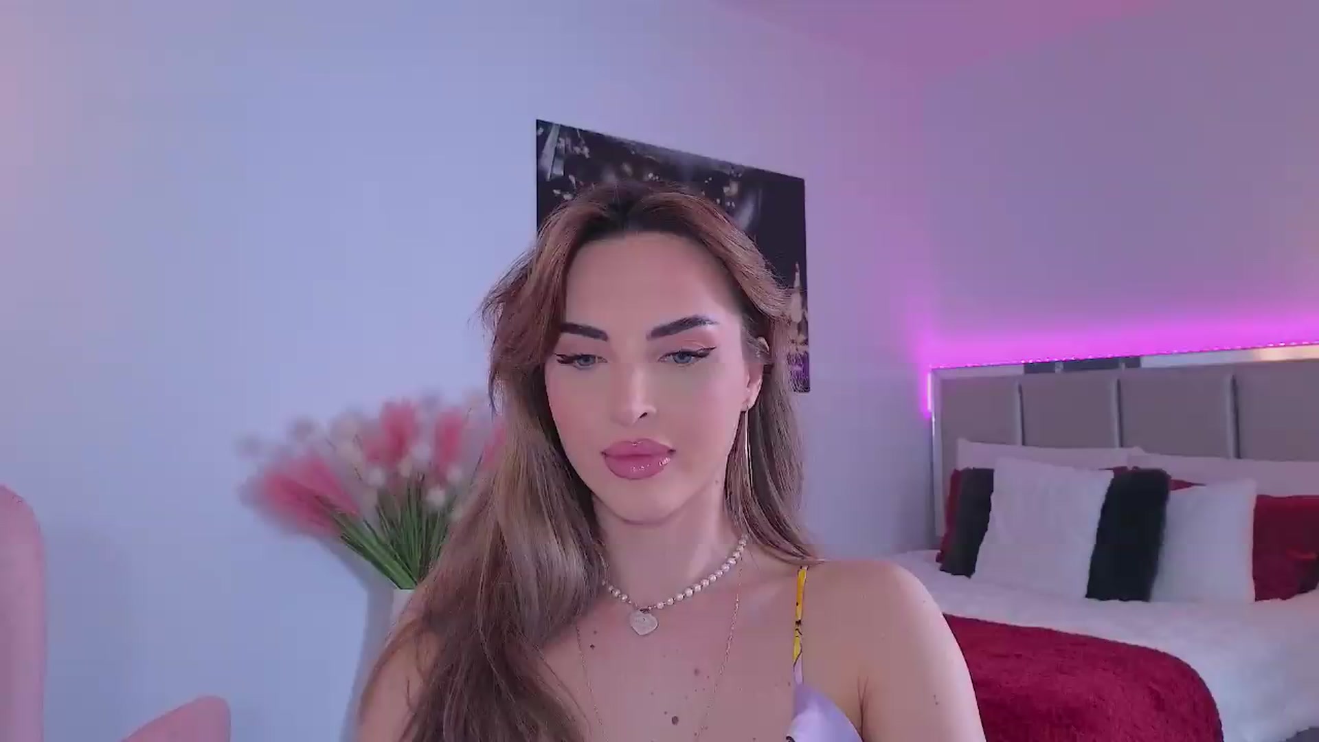 Gallery image thumbnail from LexiQ's myfreecams stream on, 05/11/2026, 23:04 image 1 of 20