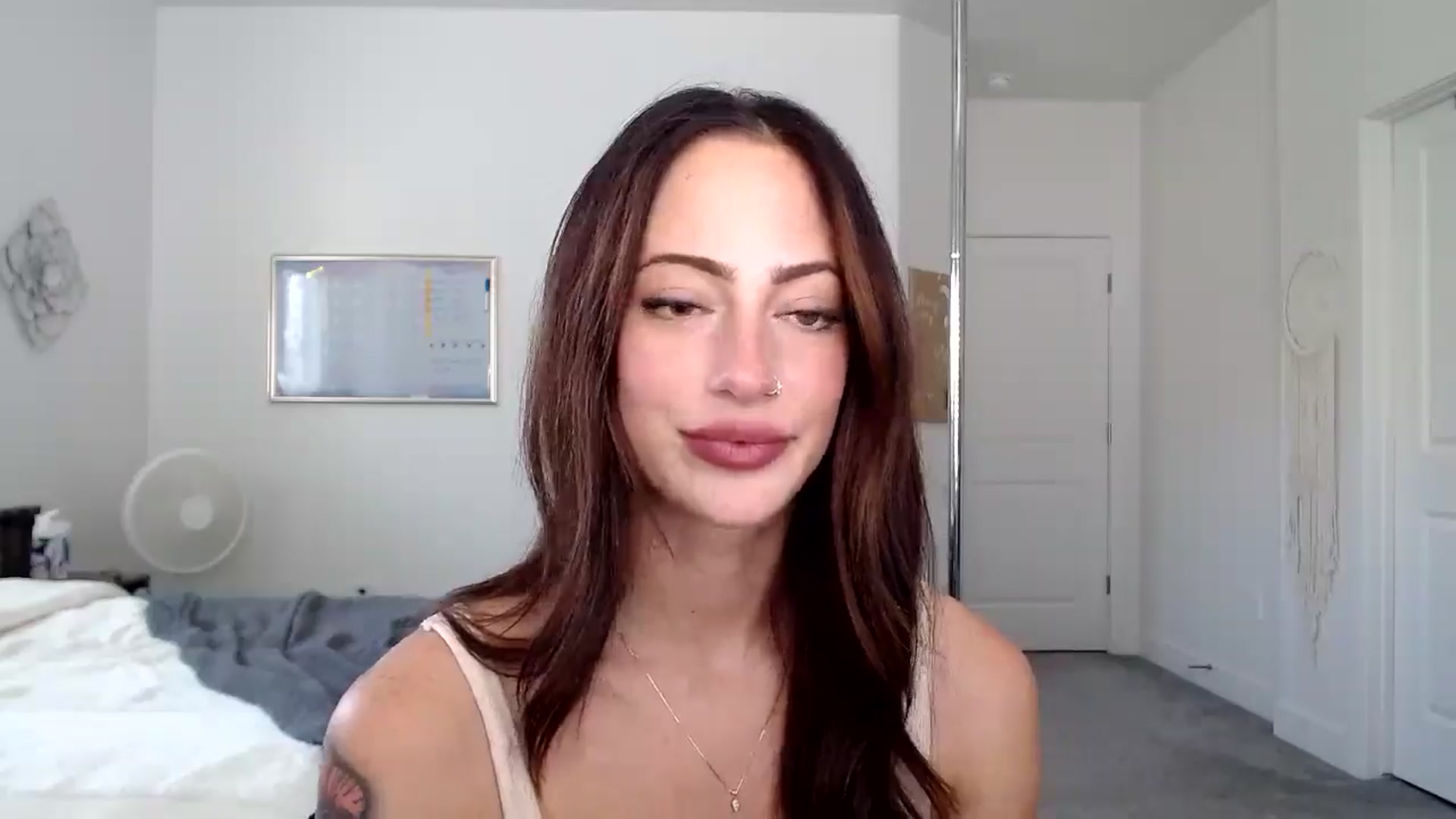 Gallery image thumbnail from LexiReid1's myfreecams stream on, 07/24/2025, 21:16 image 13 of 20