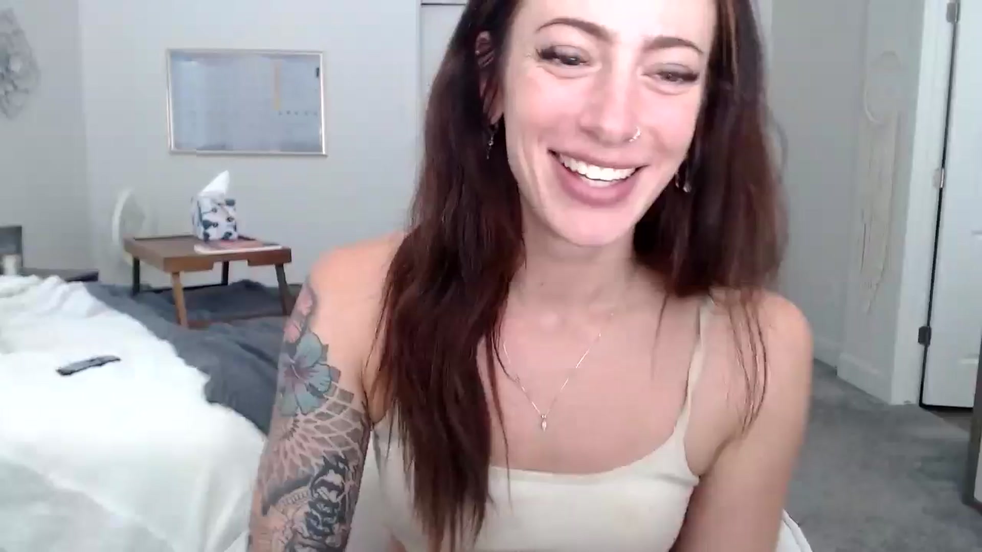Gallery image thumbnail from LexiReid1's myfreecams stream on, 07/31/2025, 21:59 image 16 of 20