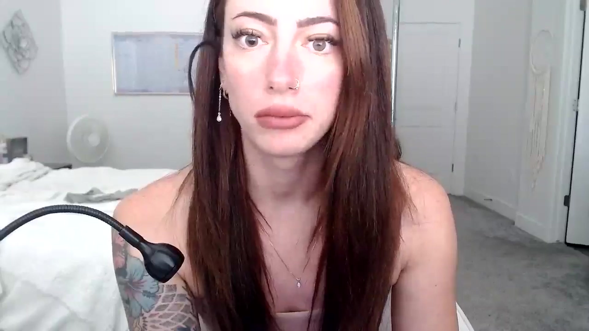 Gallery image thumbnail from LexiReid1's myfreecams stream on, 08/05/2025, 19:40 image 6 of 20