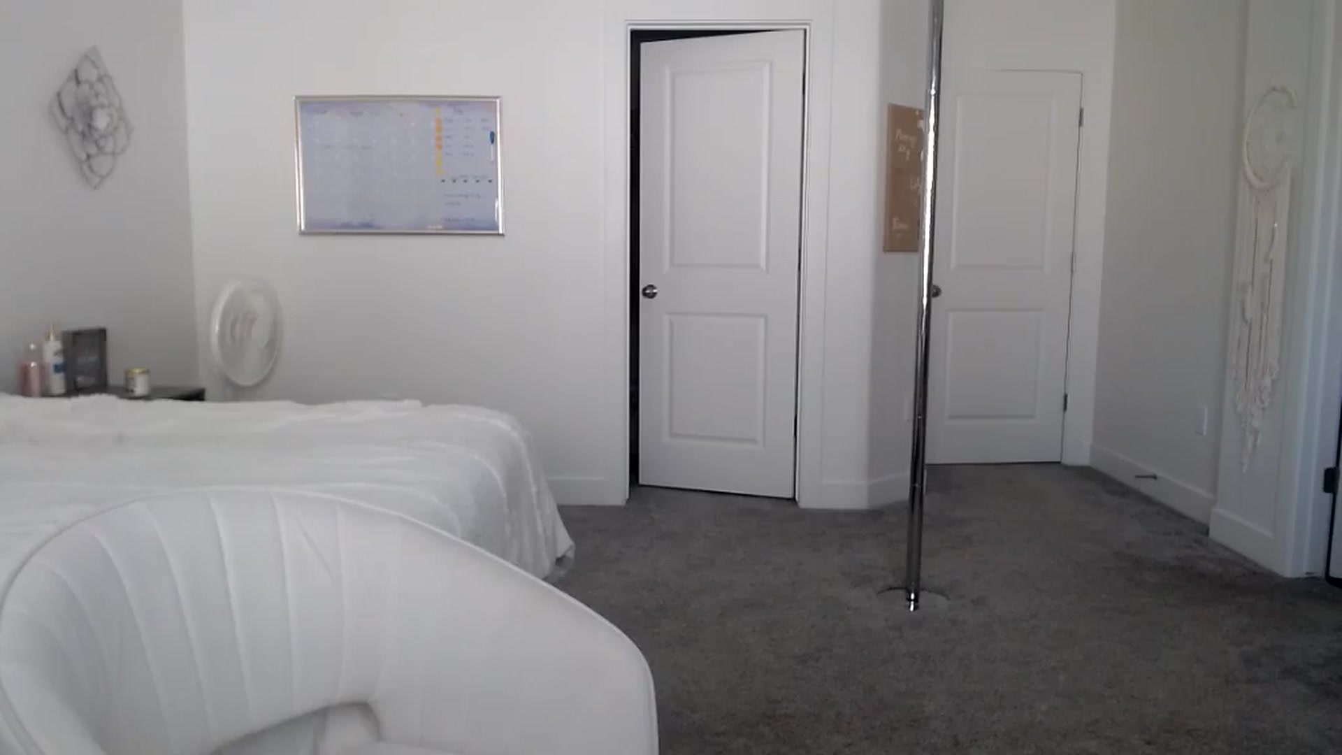 Gallery image thumbnail from LexiReid1's myfreecams stream on, 08/07/2025, 19:02 image 17 of 20