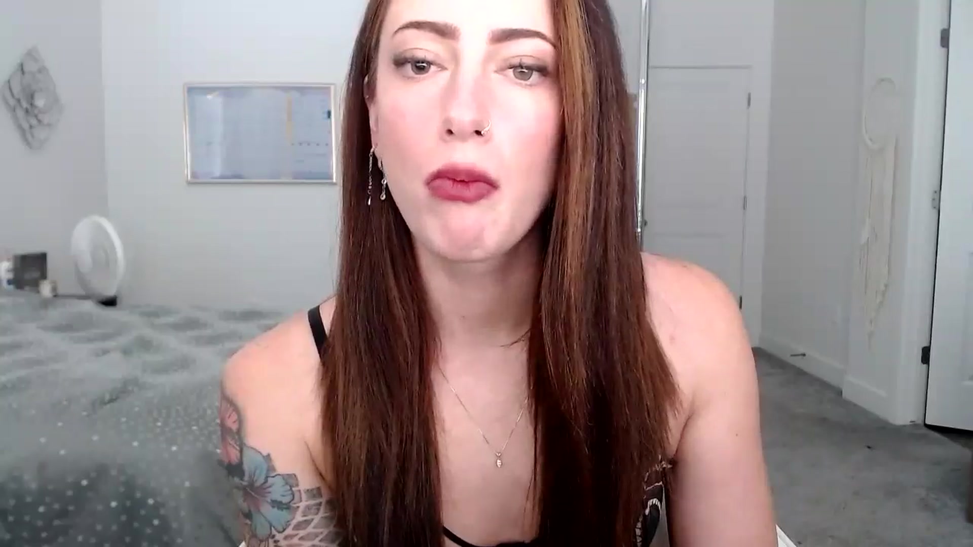 Gallery image thumbnail from LexiReid1's myfreecams stream on, 08/25/2025, 19:15 image 7 of 20