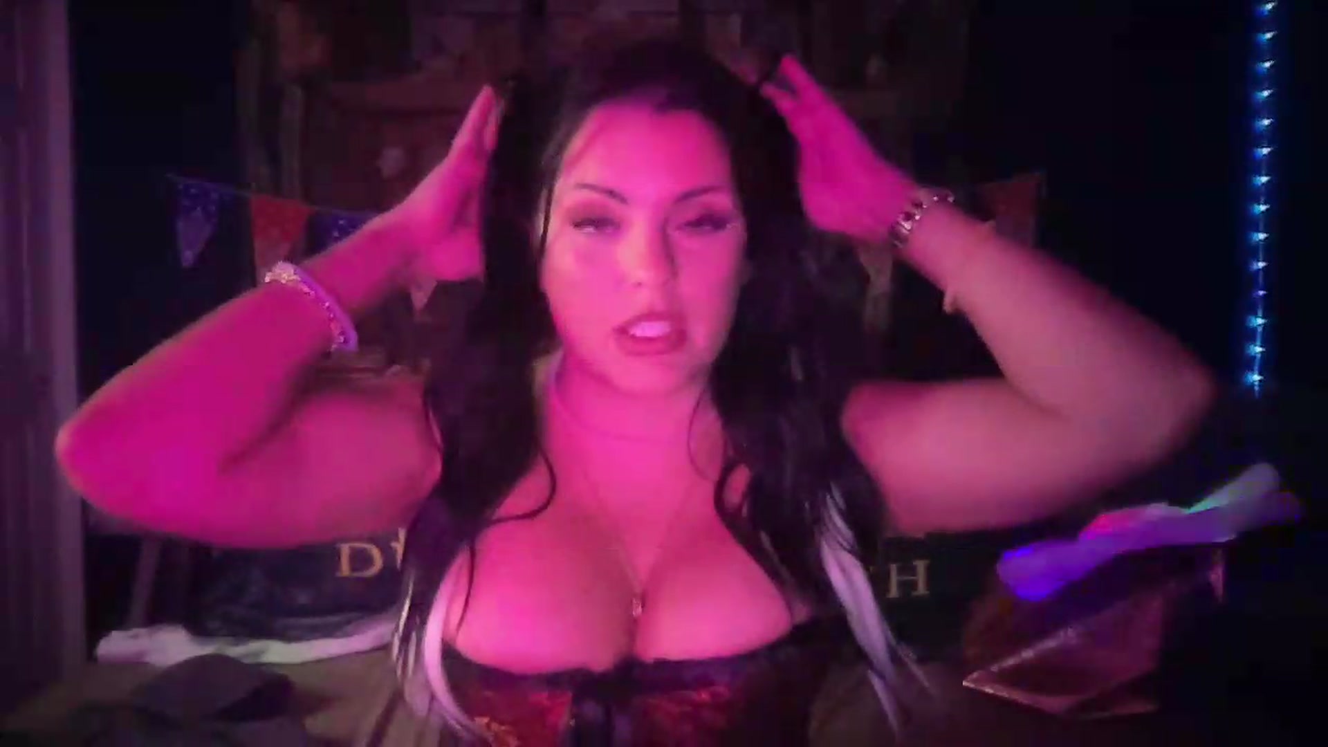 Gallery image thumbnail from LexiRose's myfreecams stream on, 05/31/2026, 07:57 image 13 of 20