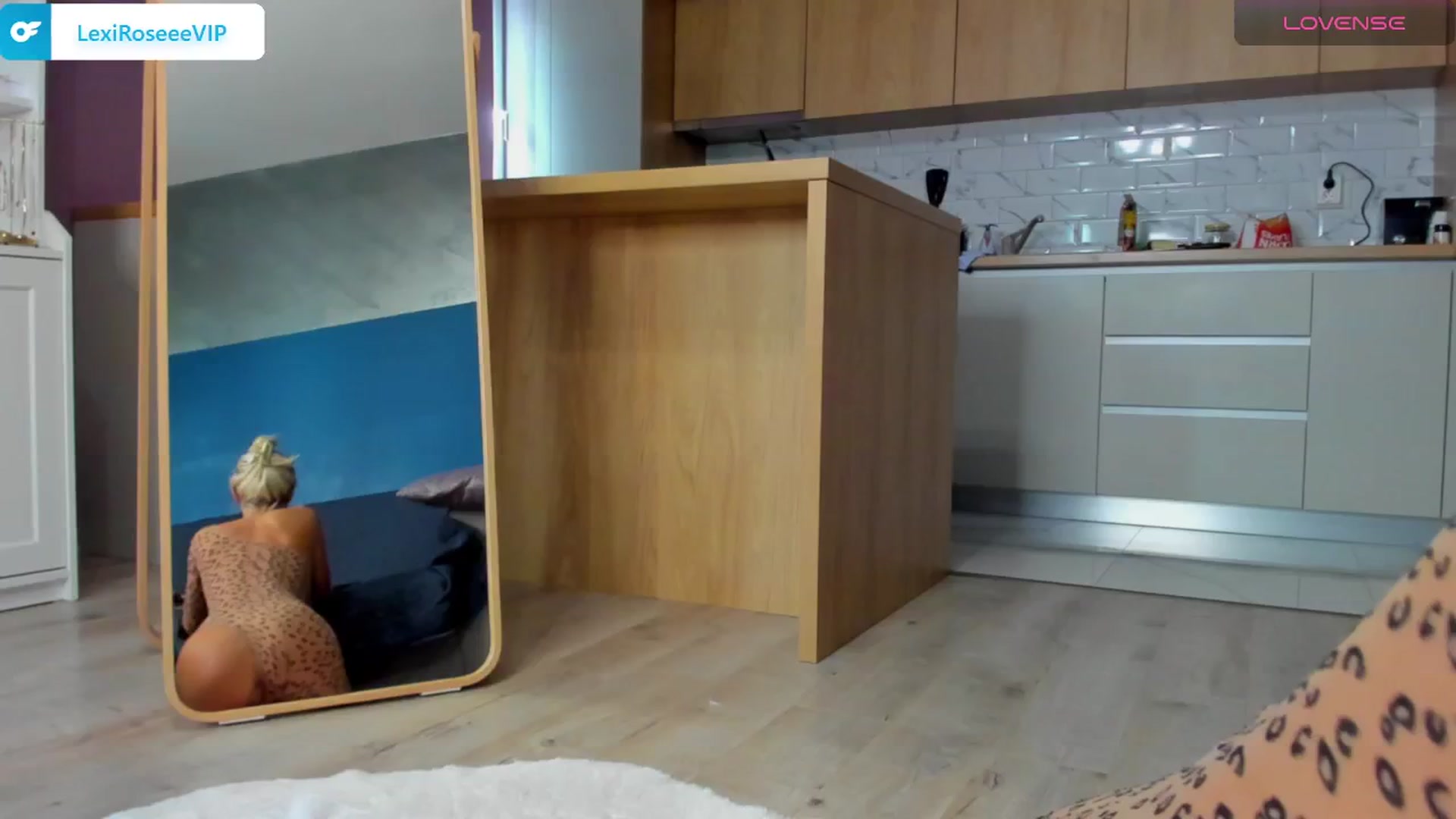 Gallery image thumbnail from LexiRoseee's myfreecams stream on, 07/24/2024, 10:26 image 14 of 20