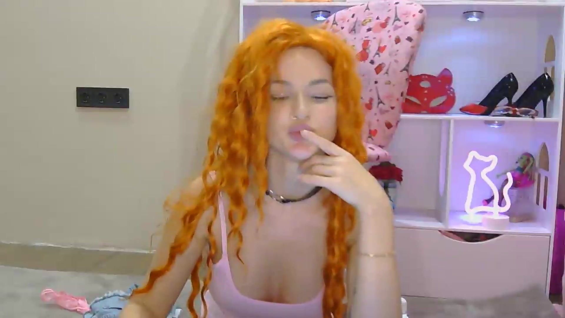 Gallery image thumbnail from LexiSi's myfreecams stream on, 06/20/2026, 23:16 image 15 of 20