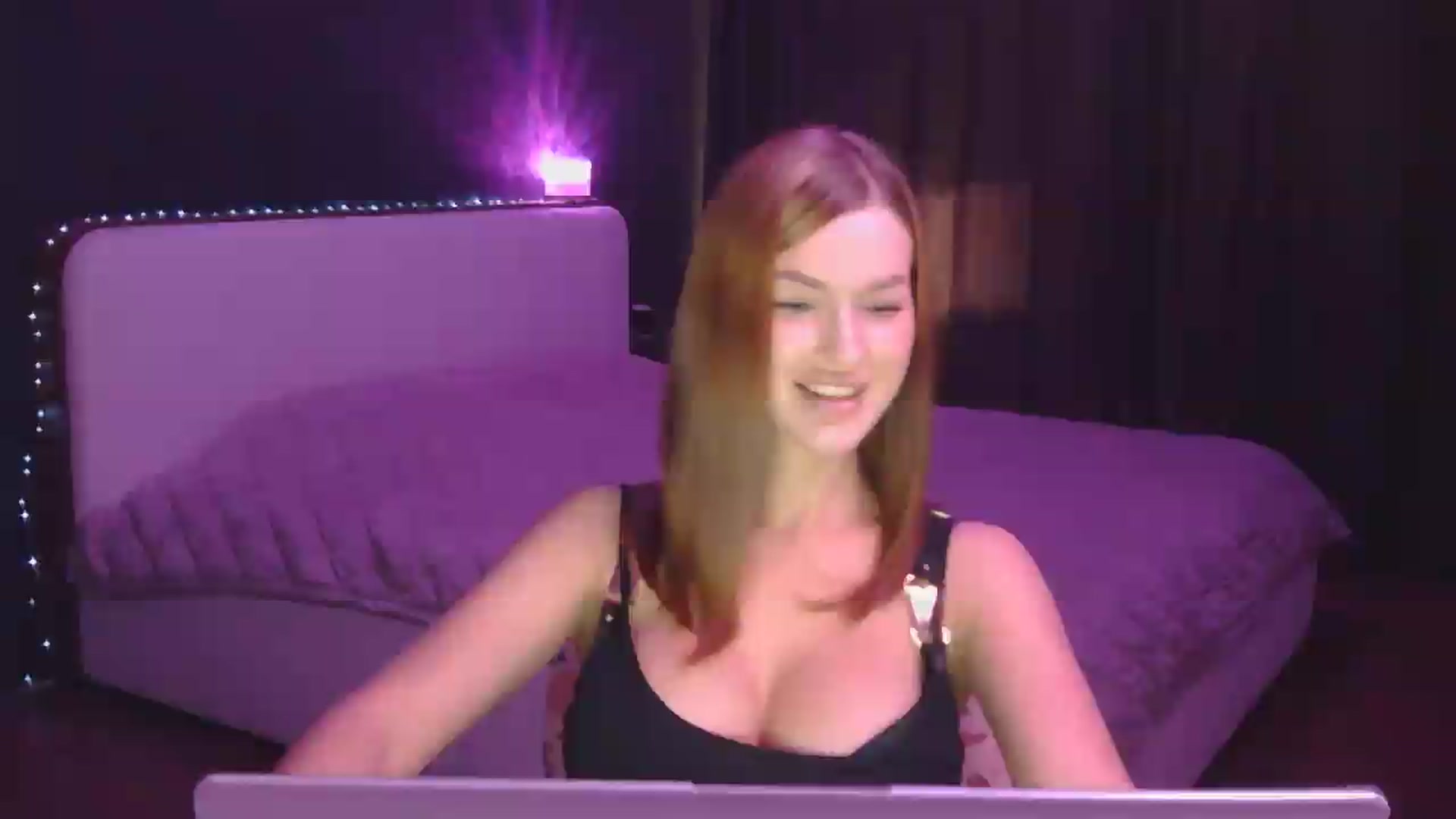 Gallery image thumbnail from LexiSi's myfreecams stream on, 06/22/2026, 07:39 image 1 of 20