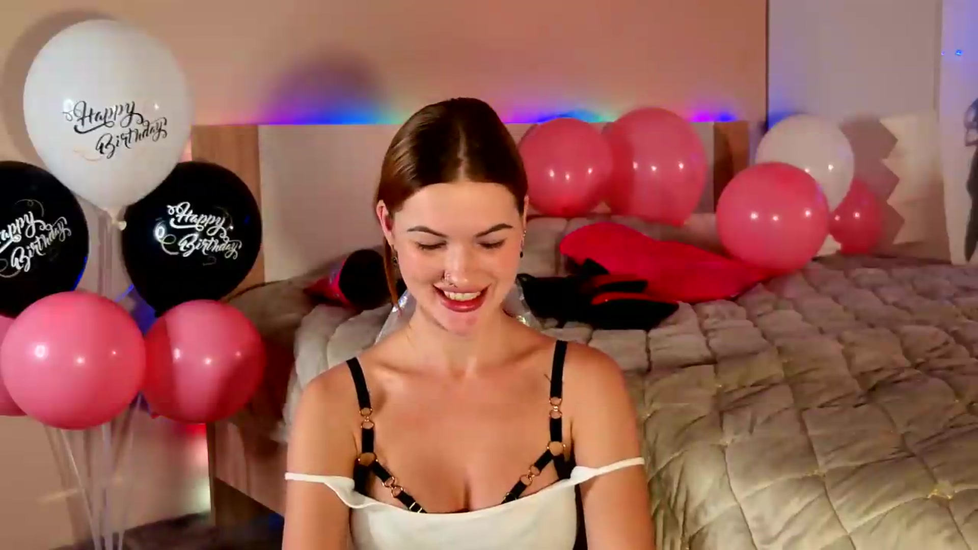 Gallery image thumbnail from LexiSi's myfreecams stream on, 07/16/2026, 20:11 image 9 of 20