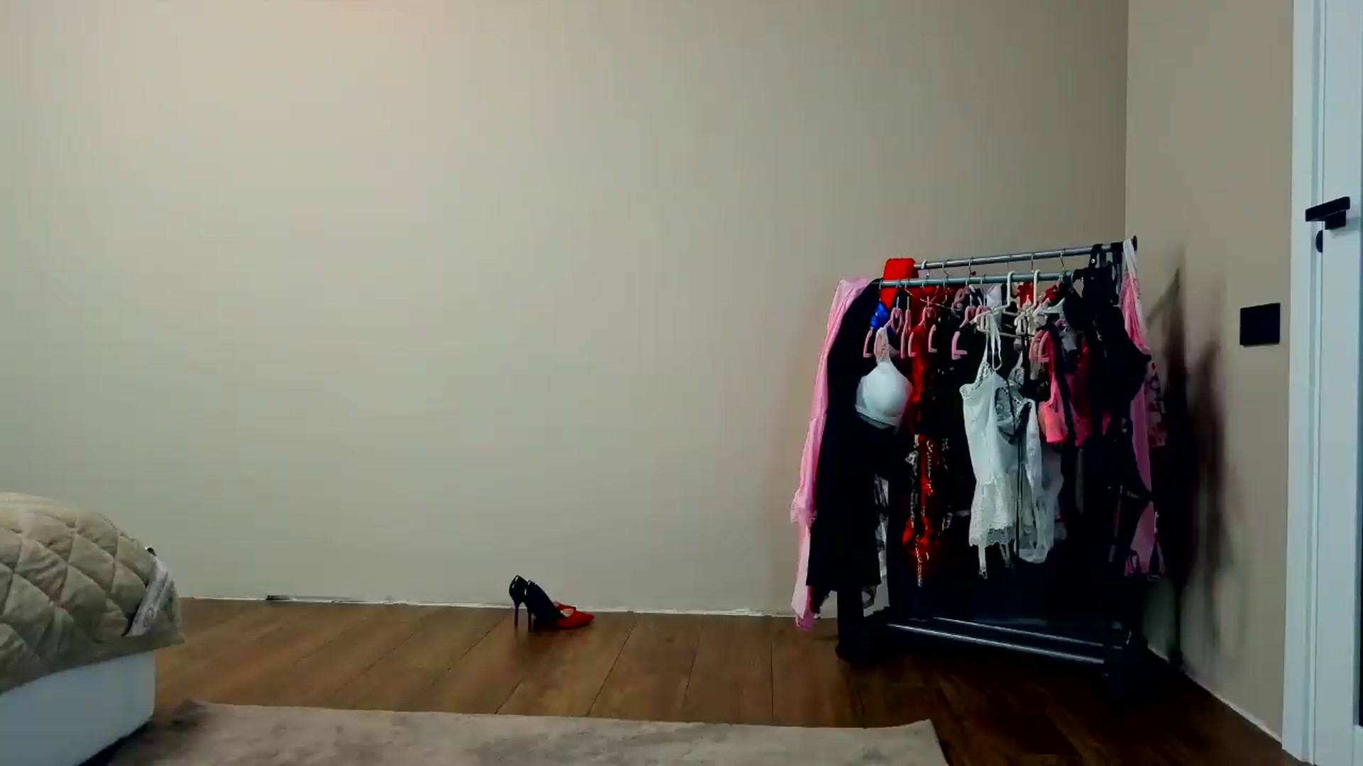 Gallery image thumbnail from LexiSi's myfreecams stream on, 07/20/2026, 13:05 image 11 of 20