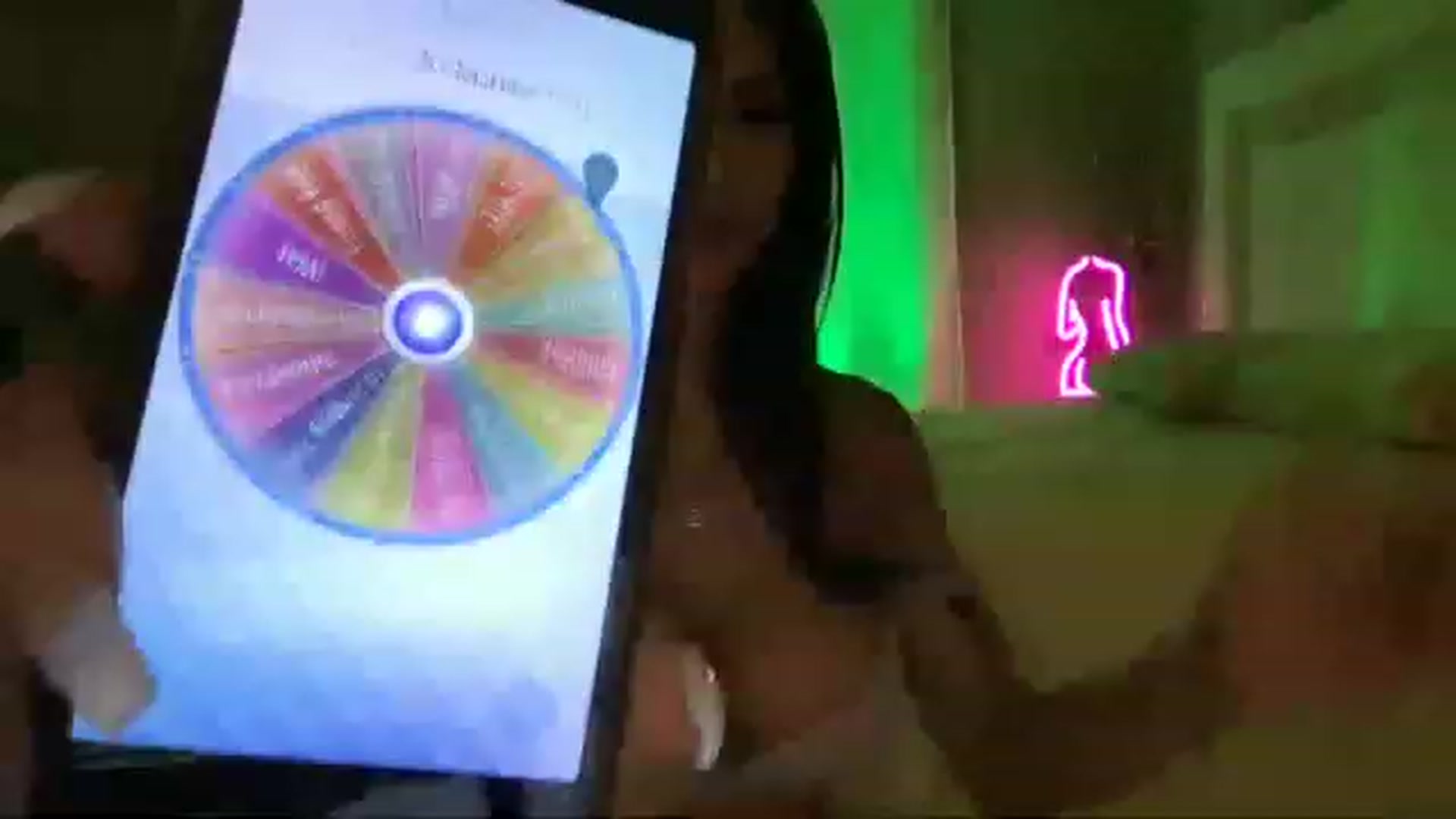 Gallery image thumbnail from LexiVixi's myfreecams stream on, 05/28/2023, 08:08 image 2 of 20