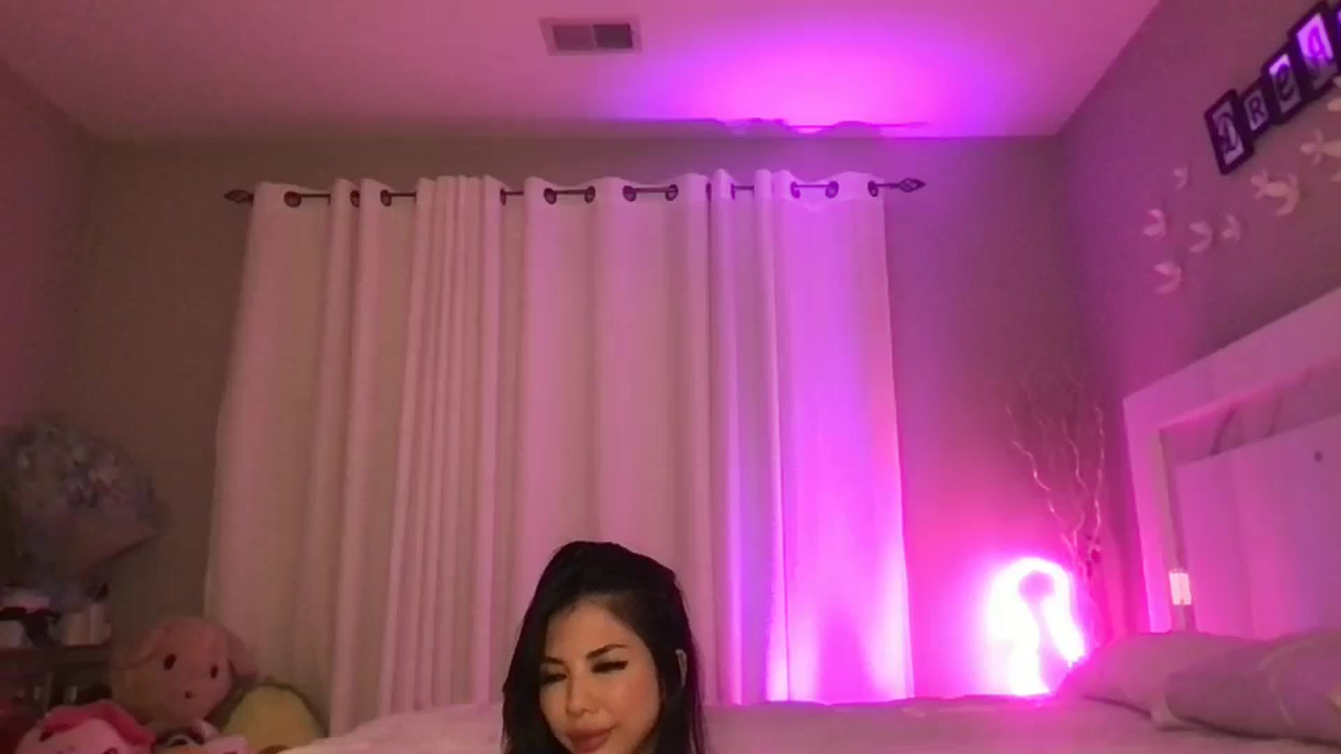 Gallery image thumbnail from LexiVixi's myfreecams stream on, 01/27/2024, 11:09 image 4 of 20
