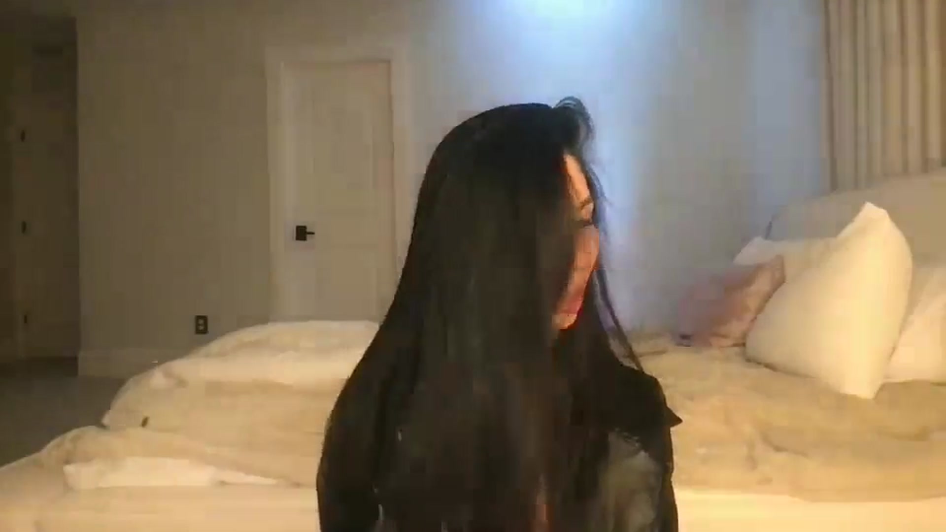 Gallery image thumbnail from LexiVixi's myfreecams stream on, 04/12/2025, 05:46 image 10 of 20