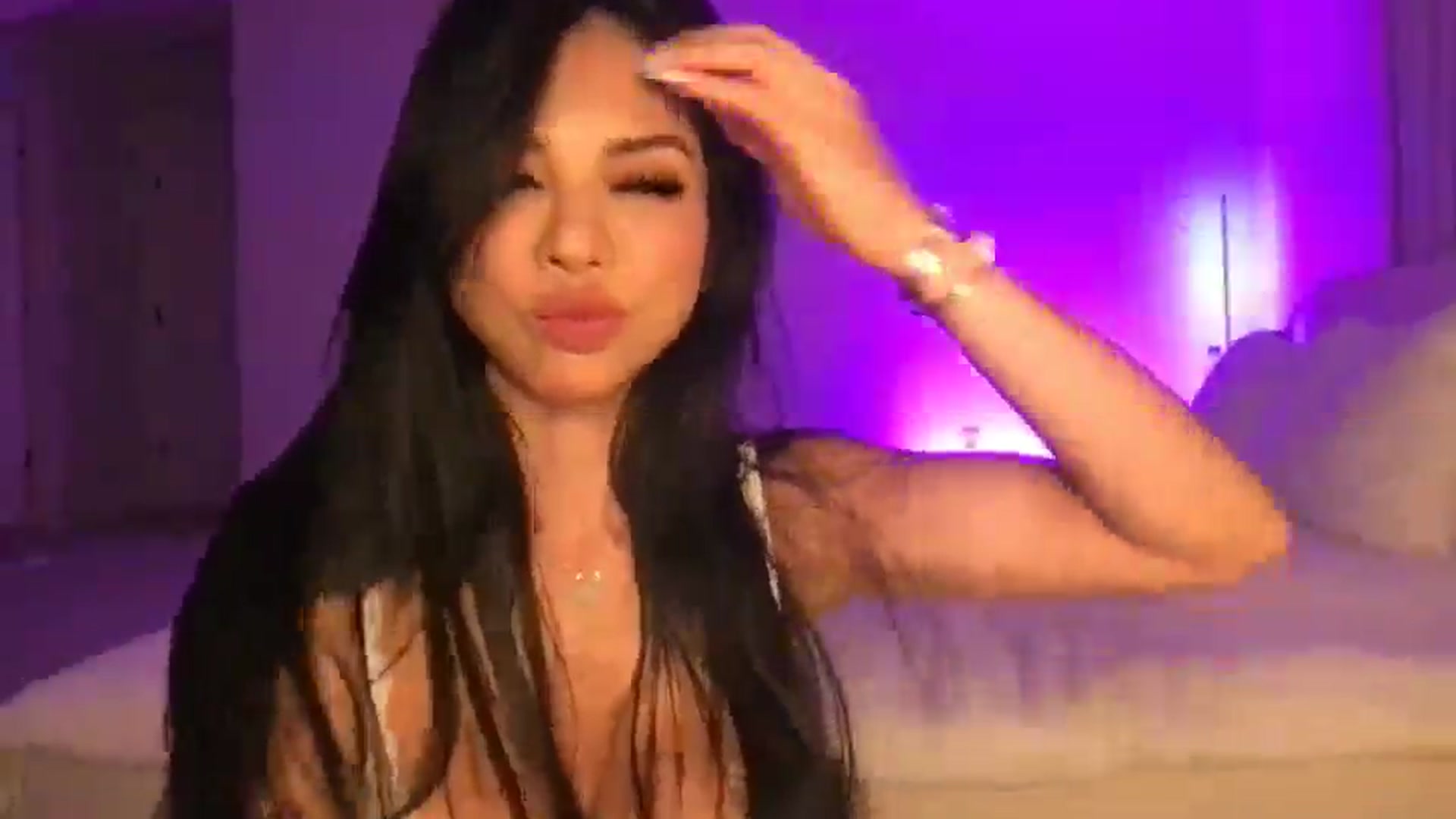 Gallery image thumbnail from LexiVixi's myfreecams stream on, 07/19/2025, 10:42 image 15 of 20