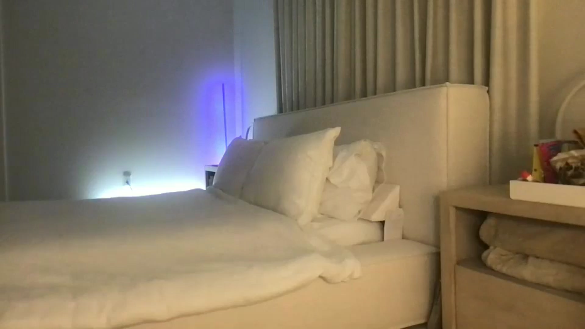 Gallery image thumbnail from LexiVixi's myfreecams stream on, 08/22/2025, 05:38 image 4 of 20