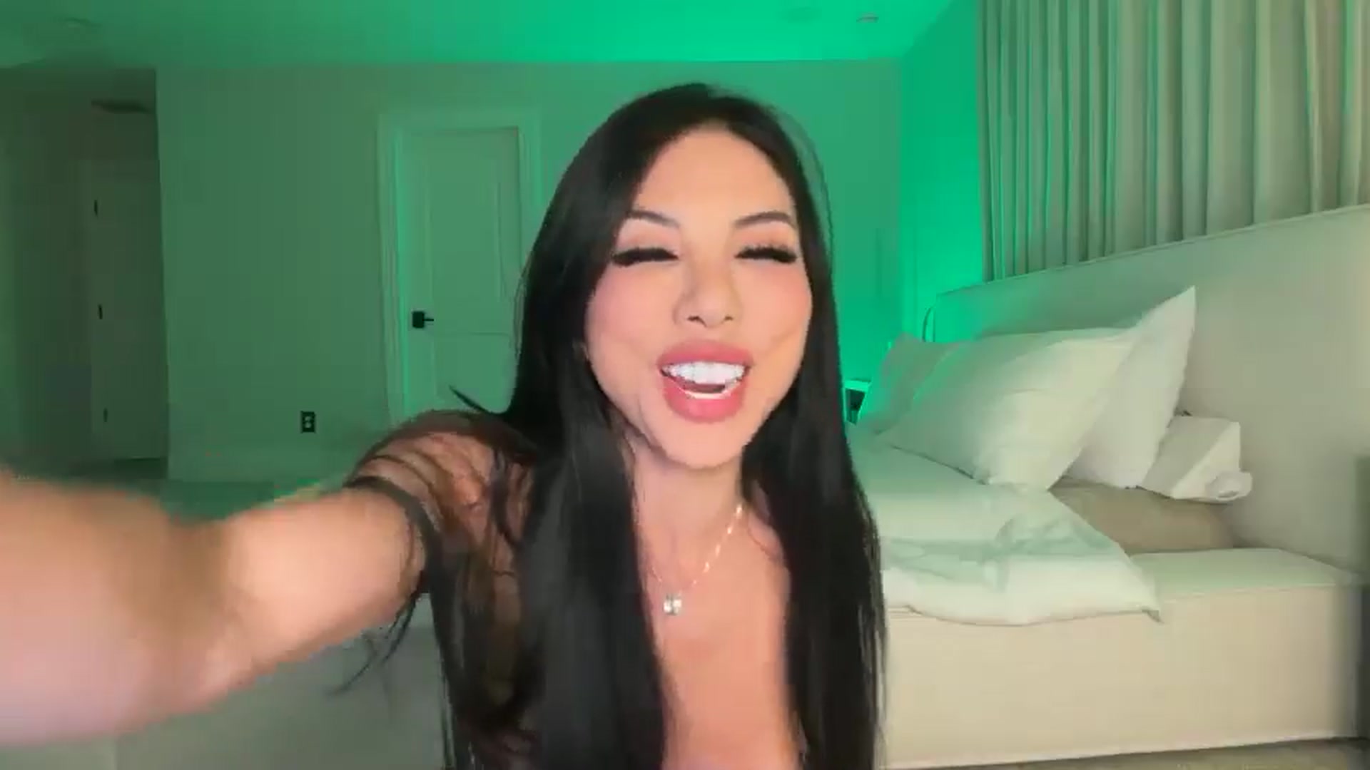 Gallery image thumbnail from LexiVixi's myfreecams stream on, 03/22/2026, 09:59 image 19 of 20