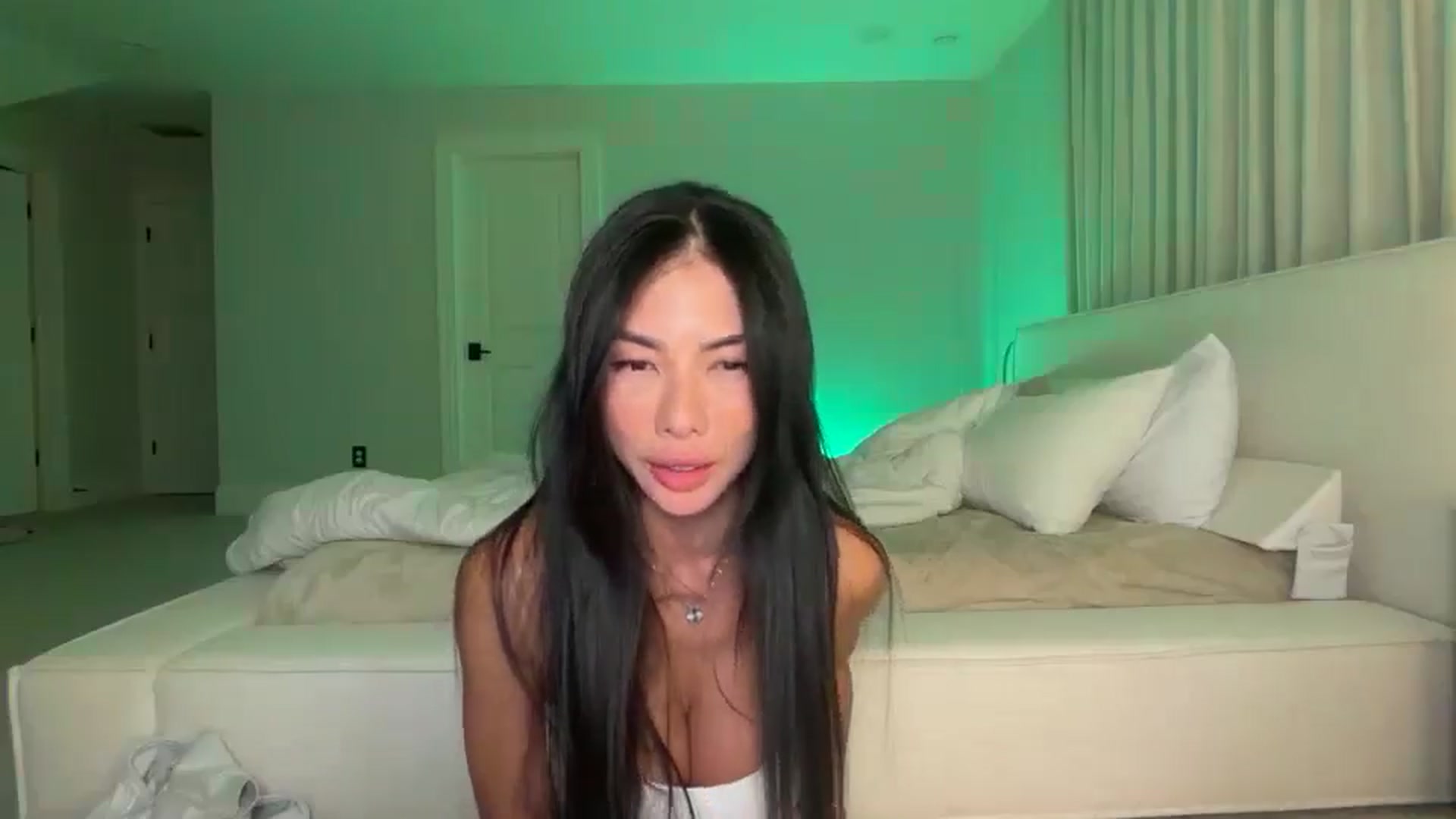 Gallery image thumbnail from LexiVixi's myfreecams stream on, 04/19/2026, 09:56 image 17 of 20