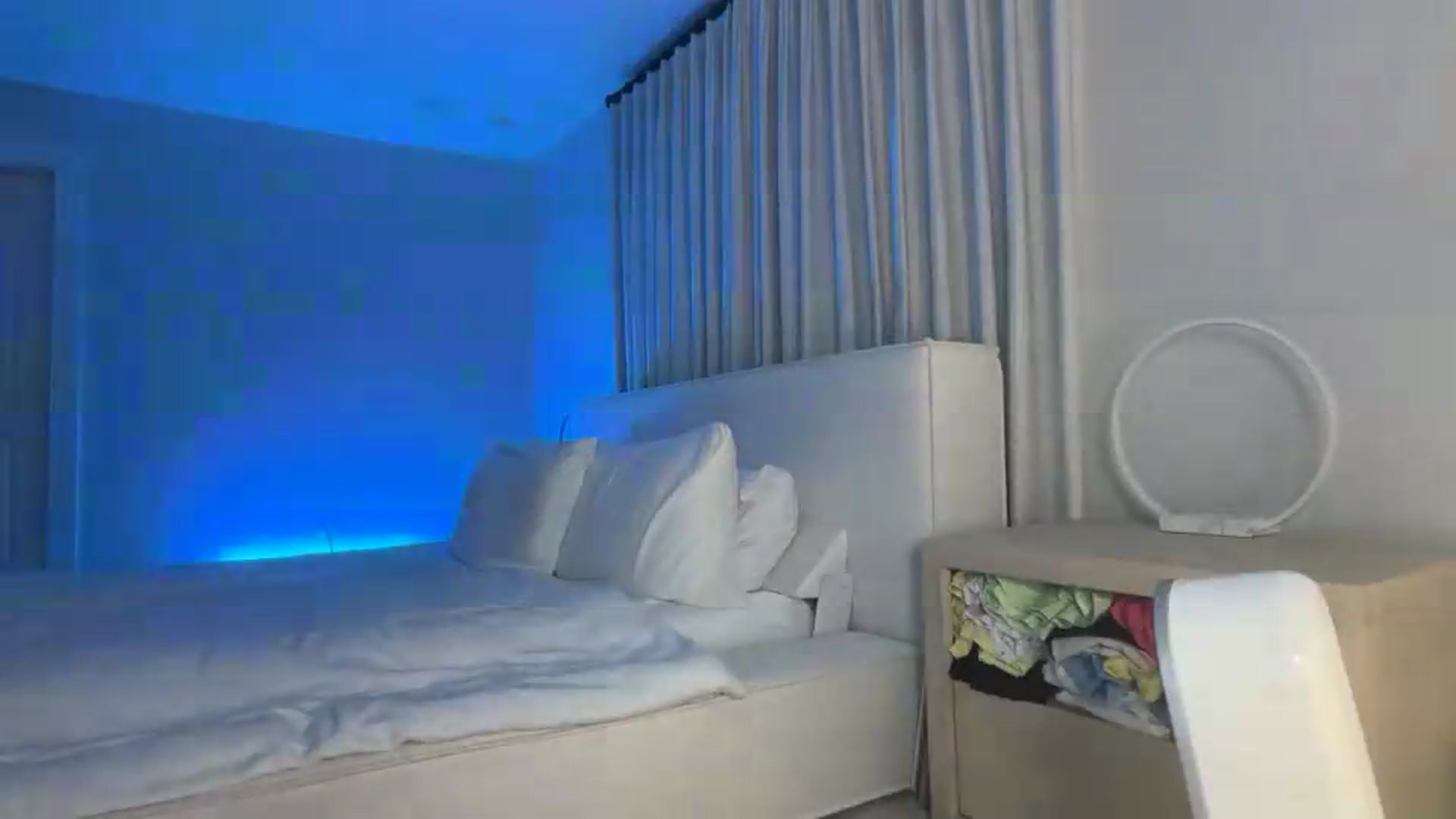 Gallery image thumbnail from LexiVixi's myfreecams stream on, 08/08/2026, 07:59 image 11 of 20