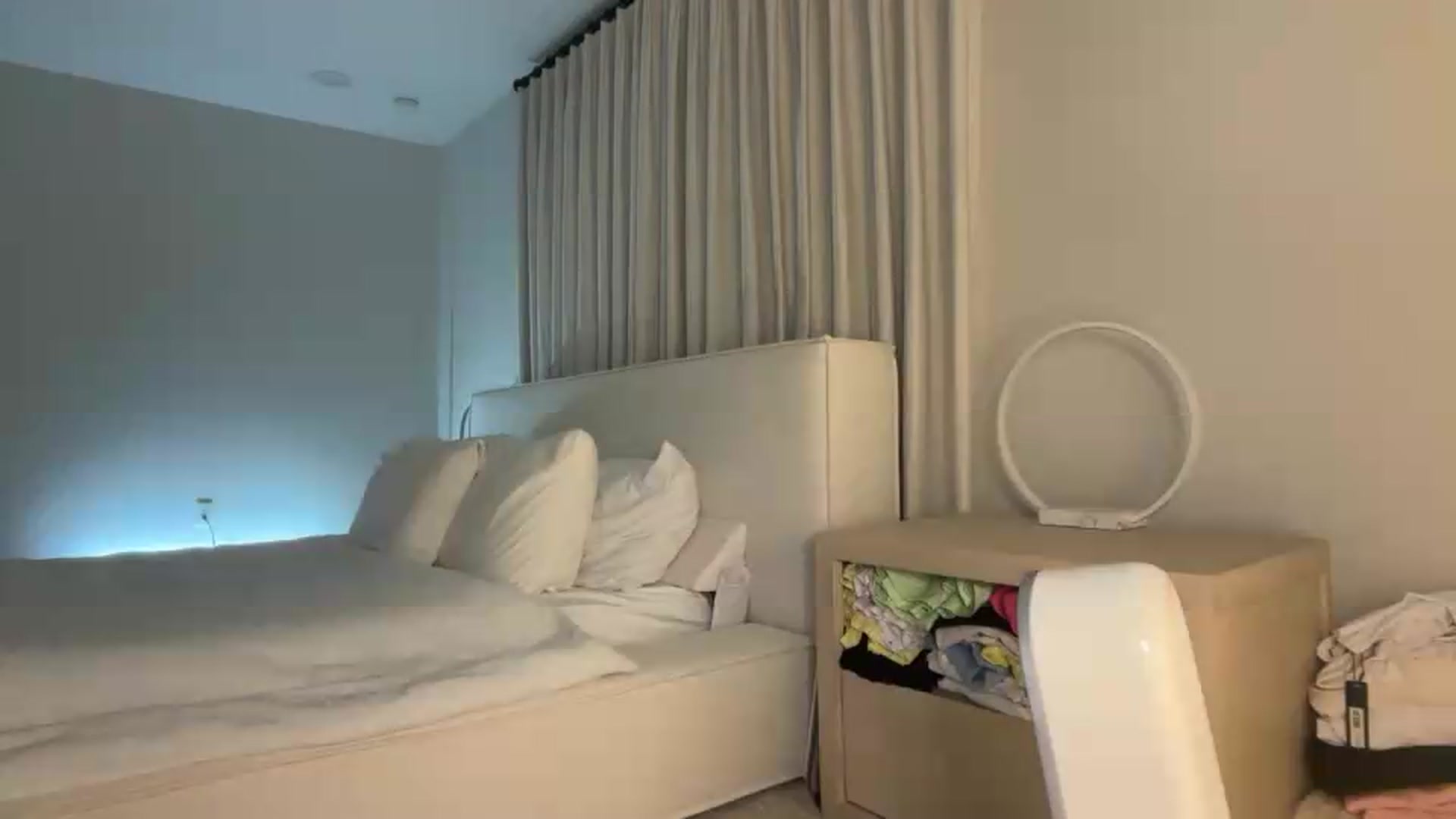 Gallery image thumbnail from LexiVixi's myfreecams stream on, 08/11/2026, 08:12 image 14 of 20