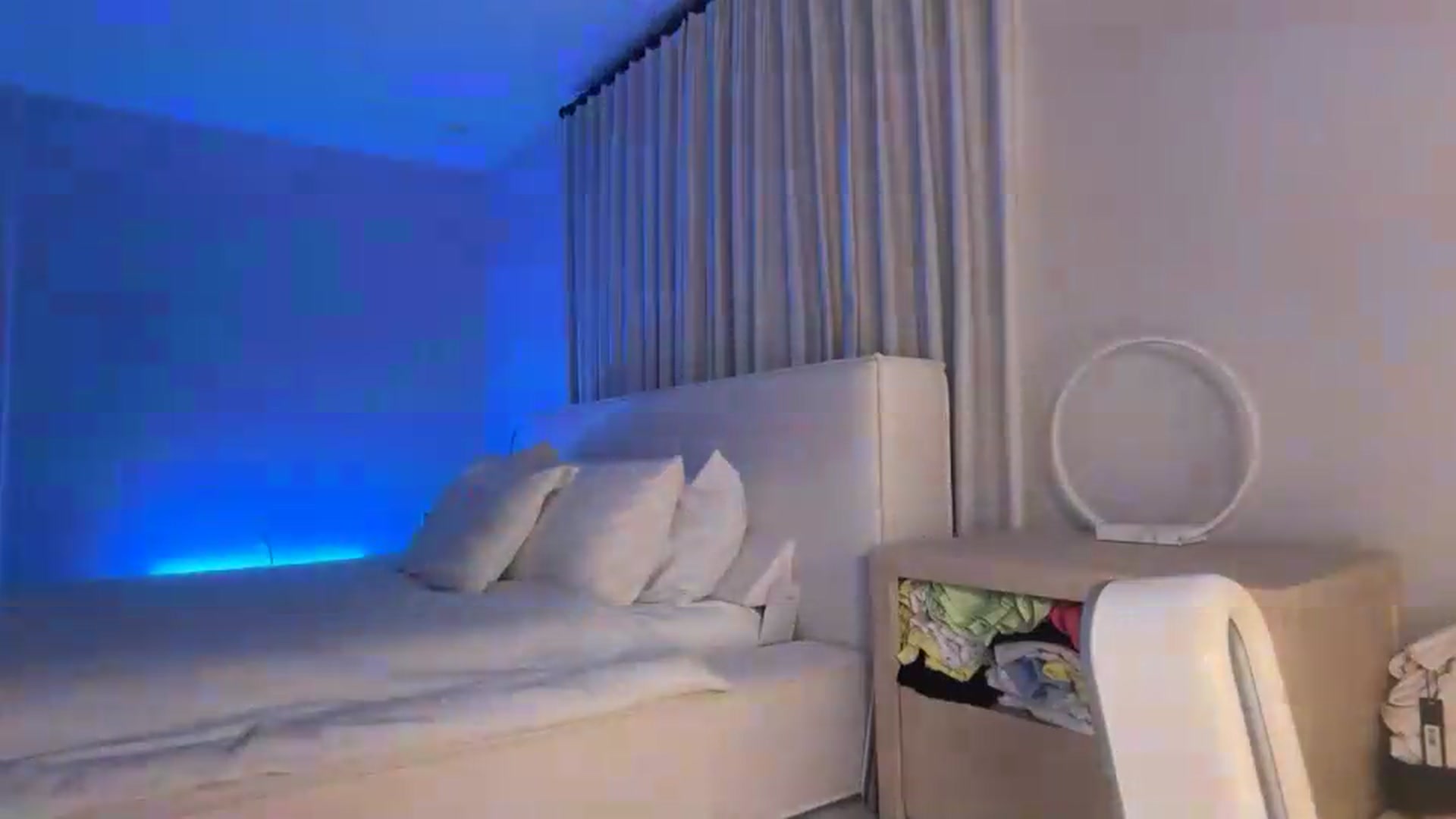 Gallery image thumbnail from LexiVixi's myfreecams stream on, 08/14/2026, 07:02 image 19 of 20