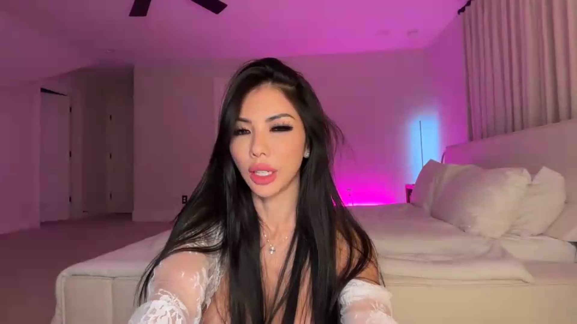 Gallery image thumbnail from LexiVixi's myfreecams stream on, 08/15/2026, 09:48 image 18 of 20