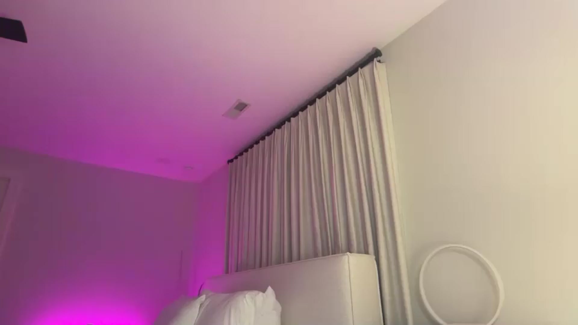 Gallery image thumbnail from LexiVixi's myfreecams stream on, 08/18/2026, 08:31 image 5 of 20
