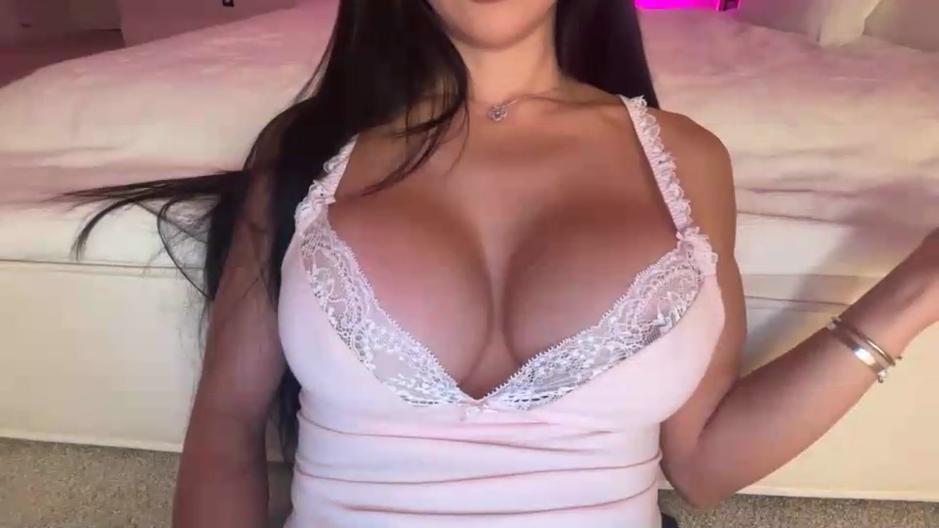 Gallery image thumbnail from LexiVixi's myfreecams stream on, 08/21/2026, 04:21 image 9 of 20
