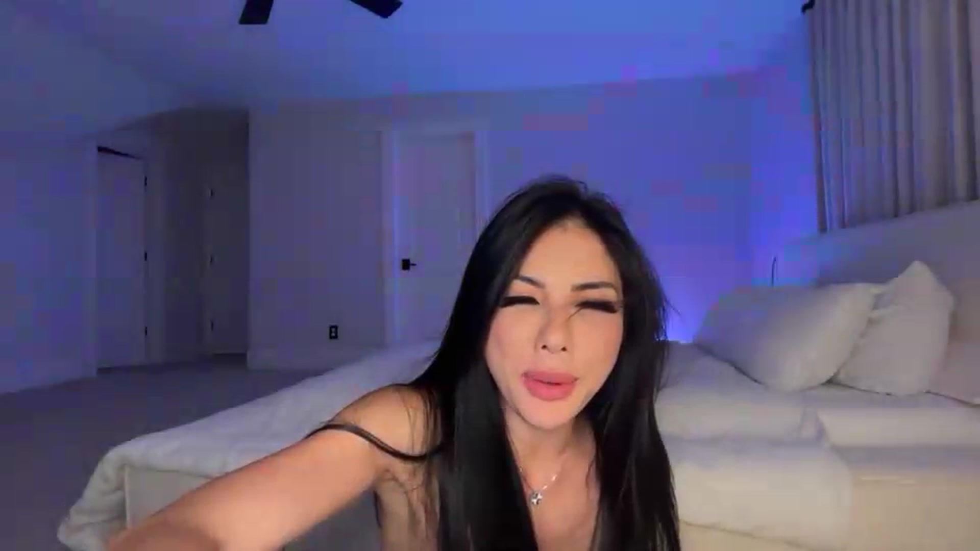 Gallery image thumbnail from LexiVixi's myfreecams stream on, 08/24/2026, 09:34 image 10 of 20