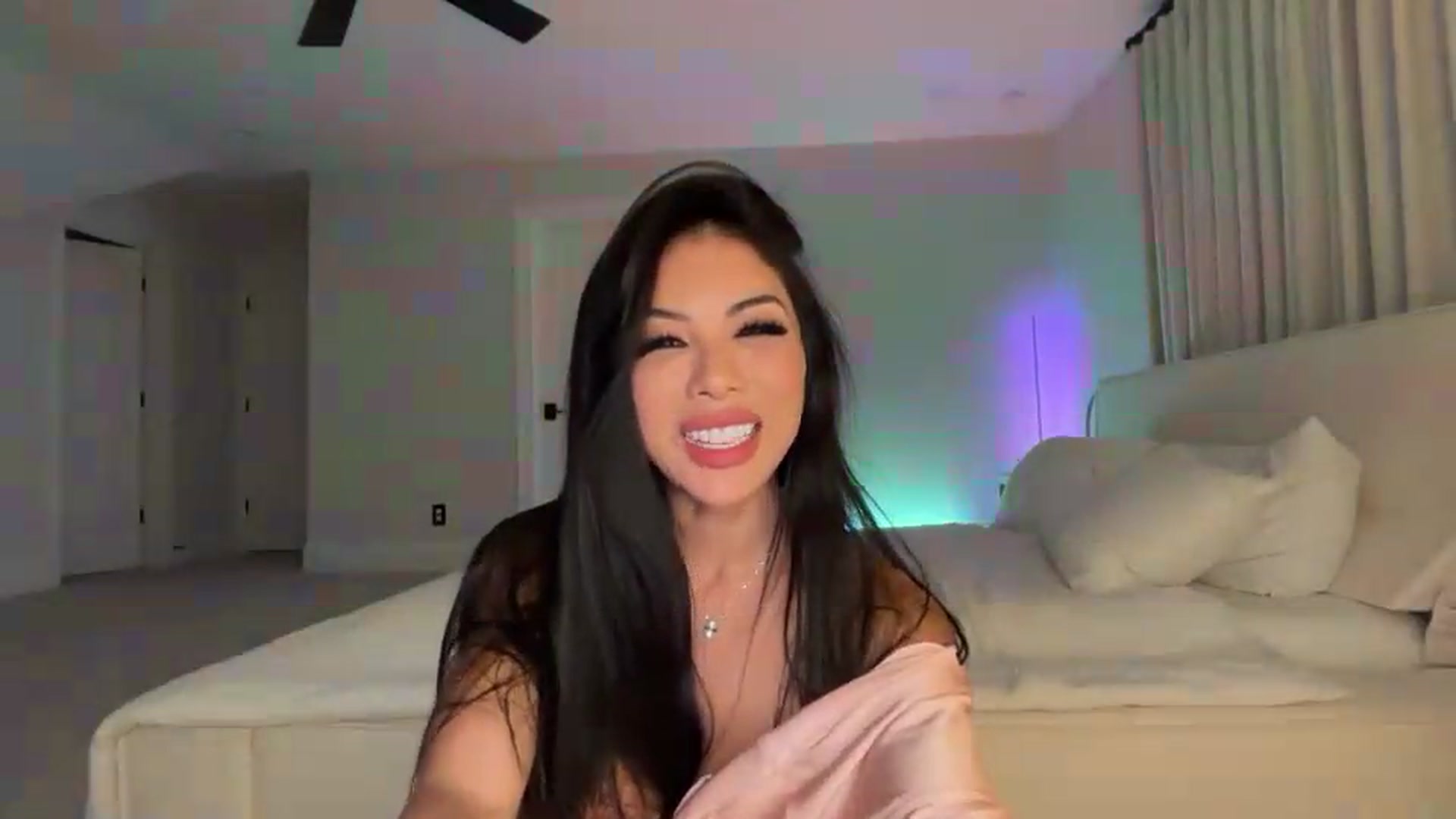 Gallery image thumbnail from LexiVixi's myfreecams stream on, 08/29/2026, 07:23 image 19 of 20