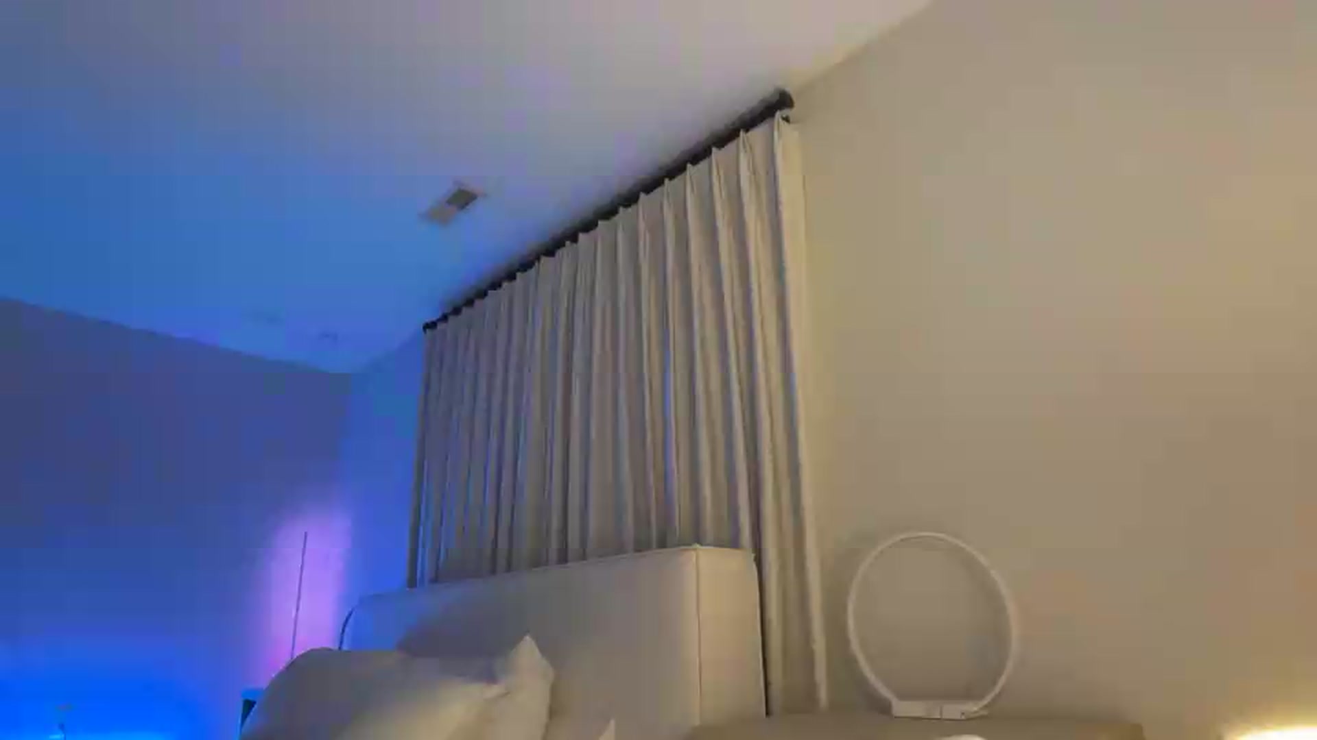 Gallery image thumbnail from LexiVixi's myfreecams stream on, 08/29/2026, 08:25 image 18 of 20