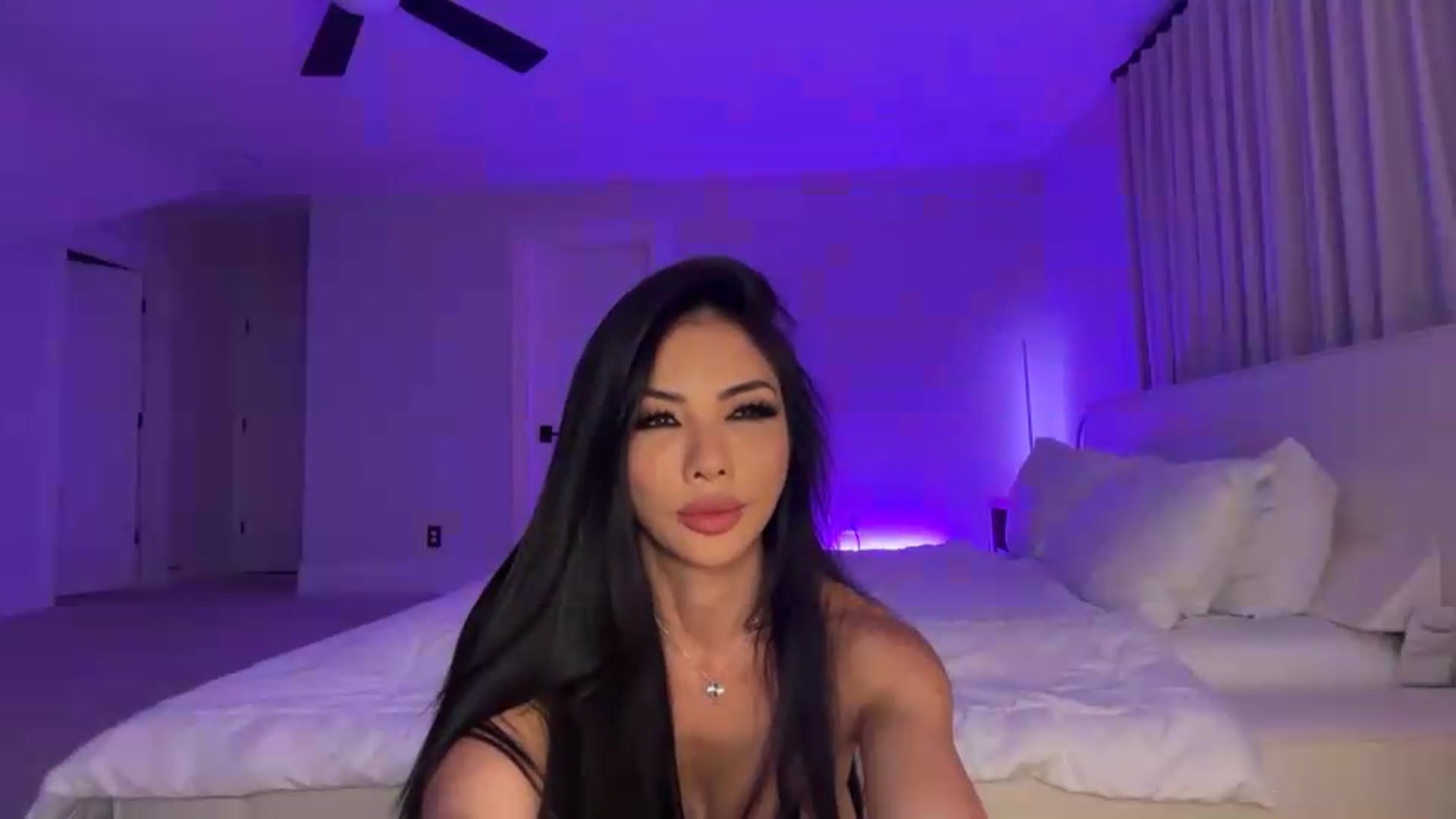 Gallery image thumbnail from LexiVixi's myfreecams stream on, 08/30/2026, 07:04 image 20 of 20