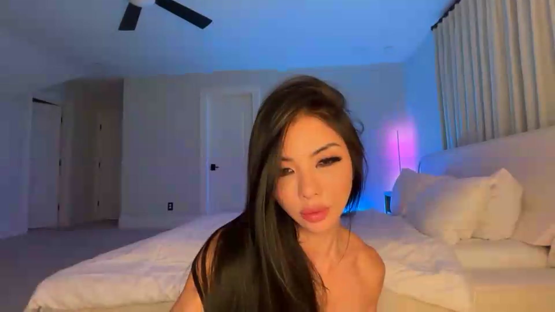 Gallery image thumbnail from LexiVixi's myfreecams stream on, 08/30/2026, 10:35 image 20 of 20