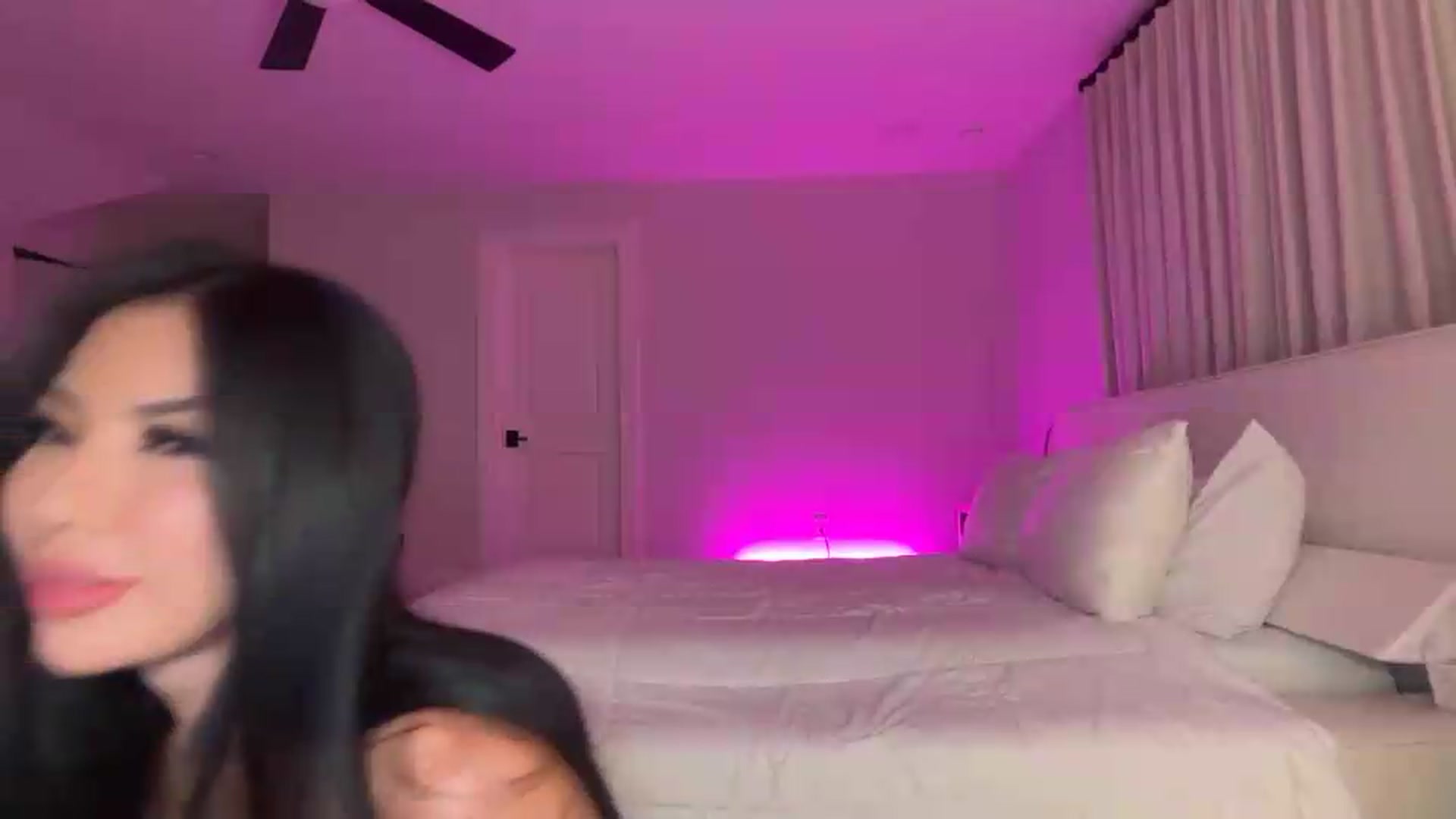Gallery image thumbnail from LexiVixi's myfreecams stream on, 09/01/2026, 06:23 image 14 of 20