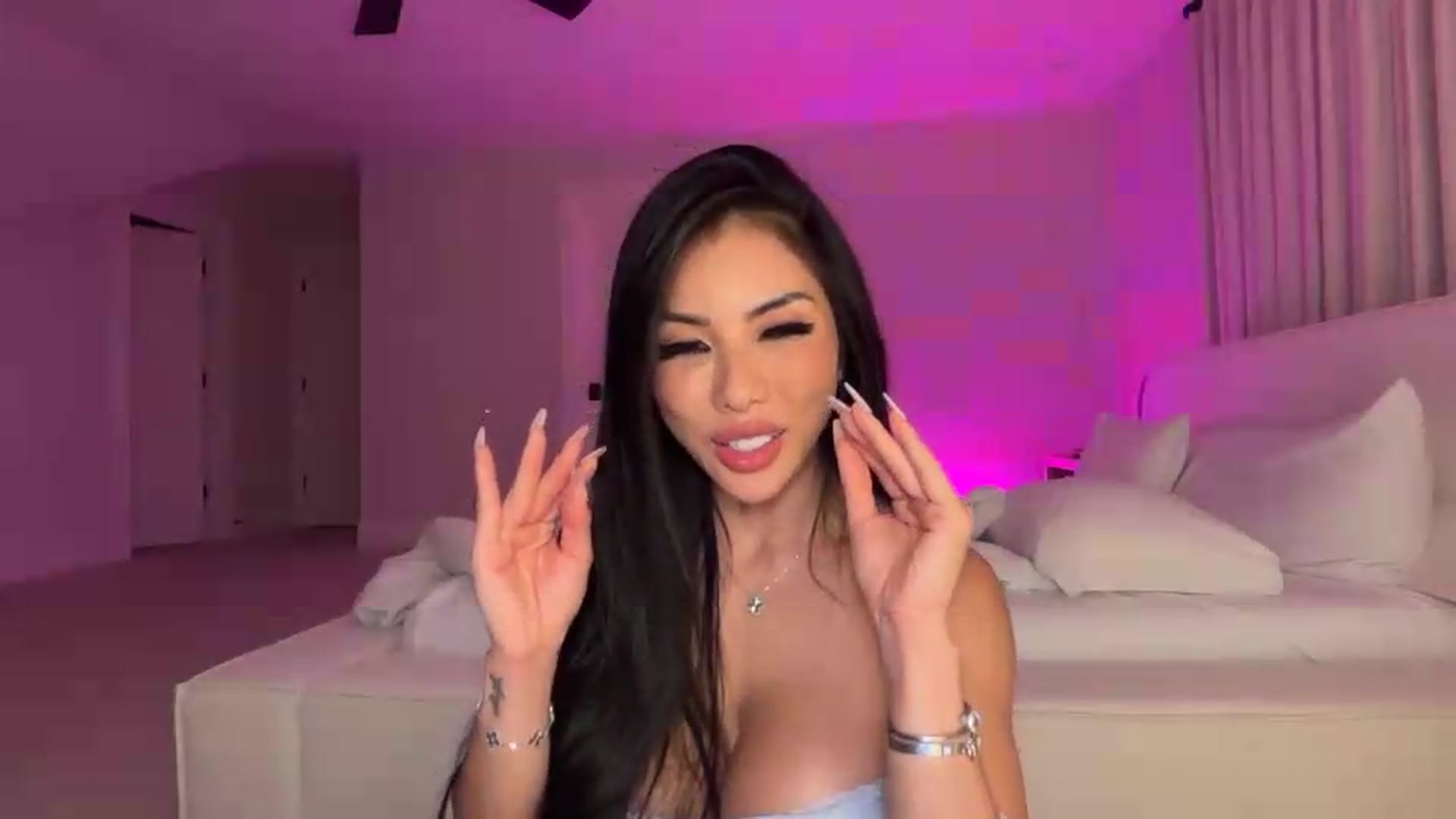 Gallery image thumbnail from LexiVixi's myfreecams stream on, 09/06/2026, 10:47 image 9 of 20