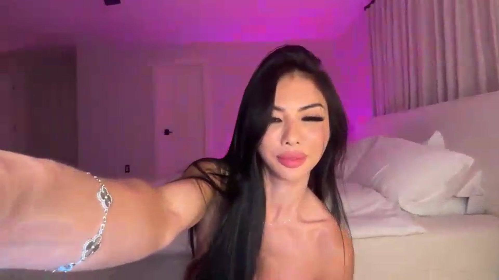Gallery image thumbnail from LexiVixi's myfreecams stream on, 09/11/2026, 11:00 image 17 of 20