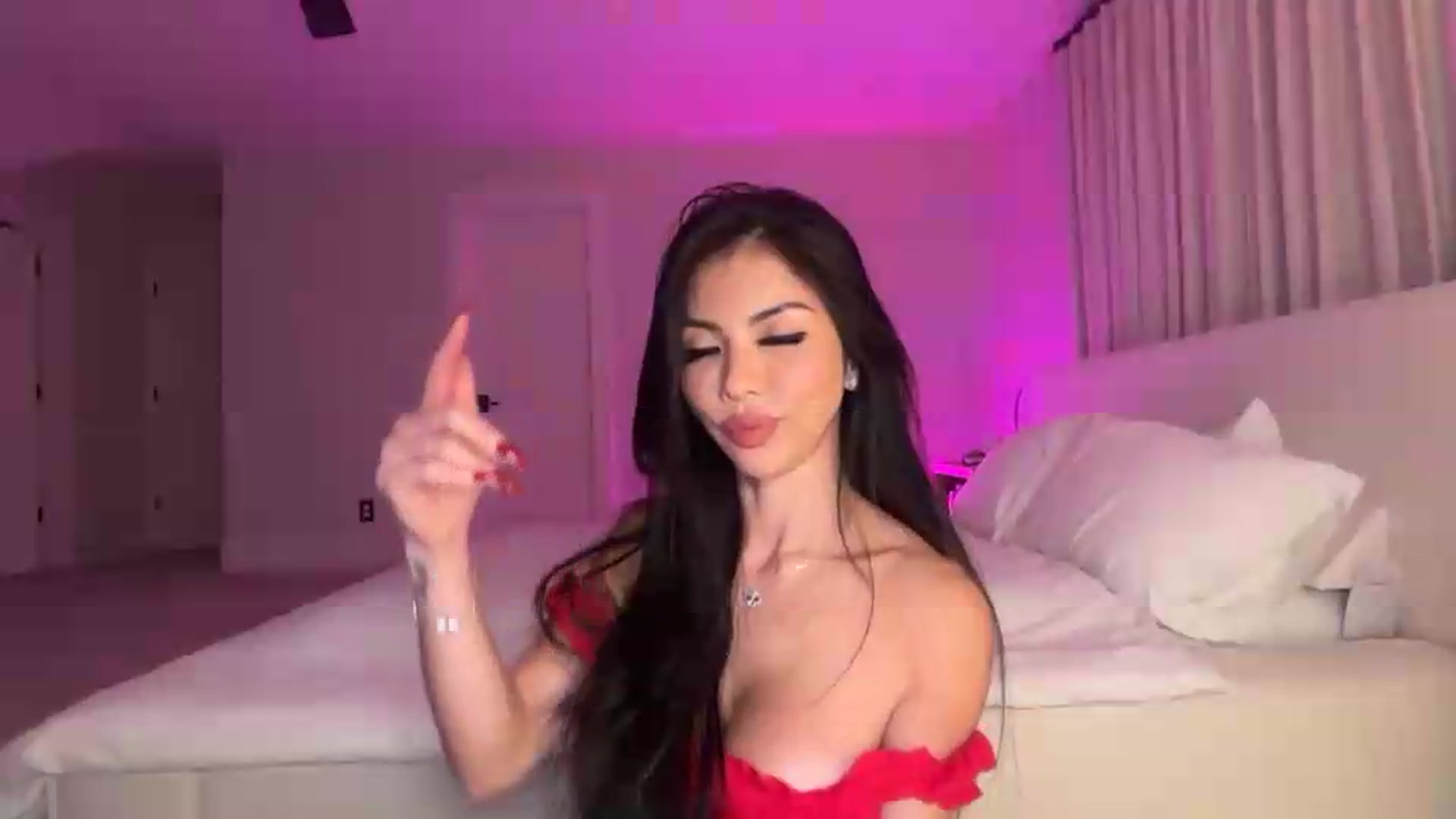 Gallery image thumbnail from LexiVixi's myfreecams stream on, 09/11/2026, 11:00 image 15 of 20