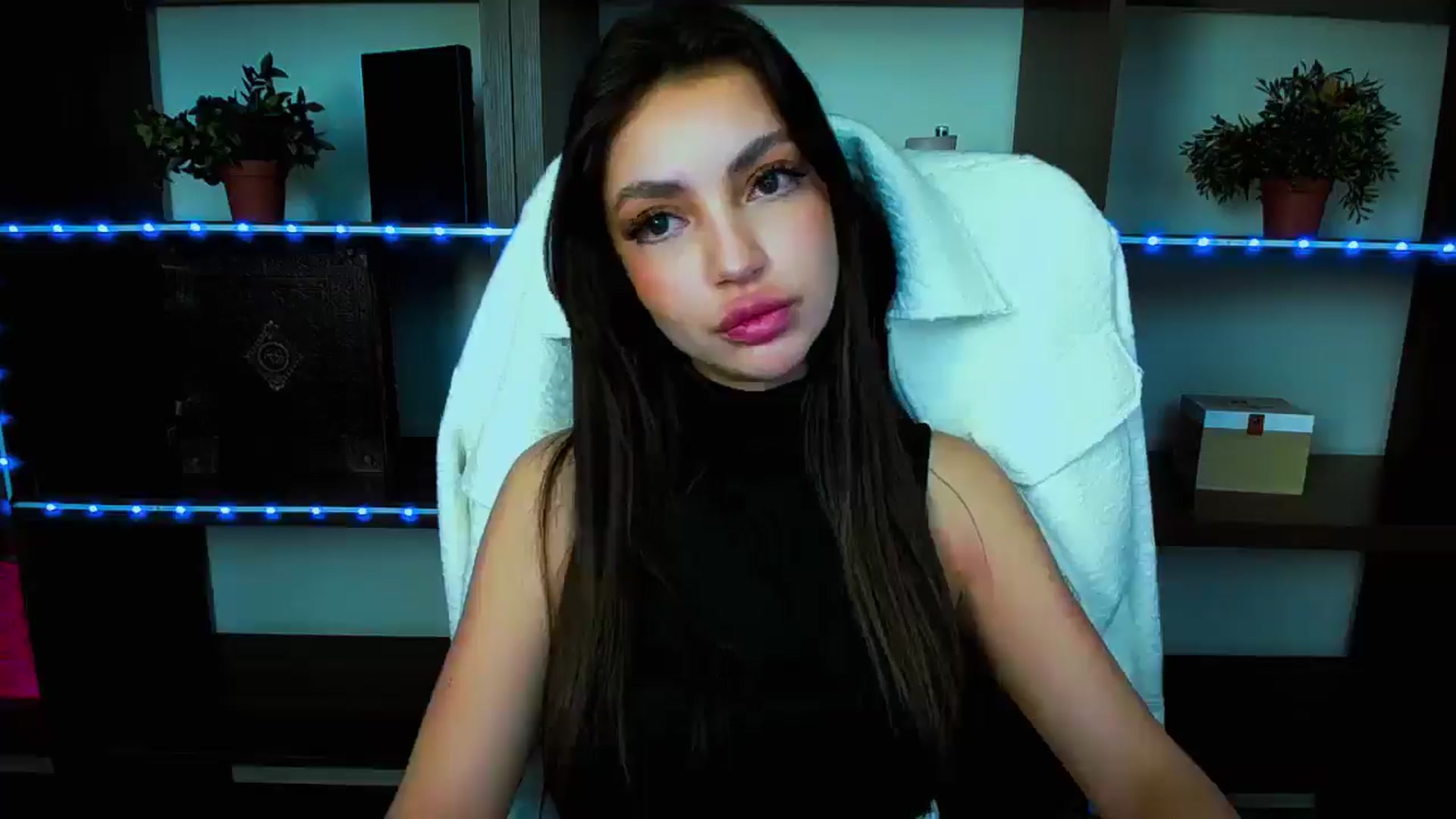 Gallery image thumbnail from Lexi_Jos's myfreecams stream on, 04/19/2025, 13:27 image 18 of 20