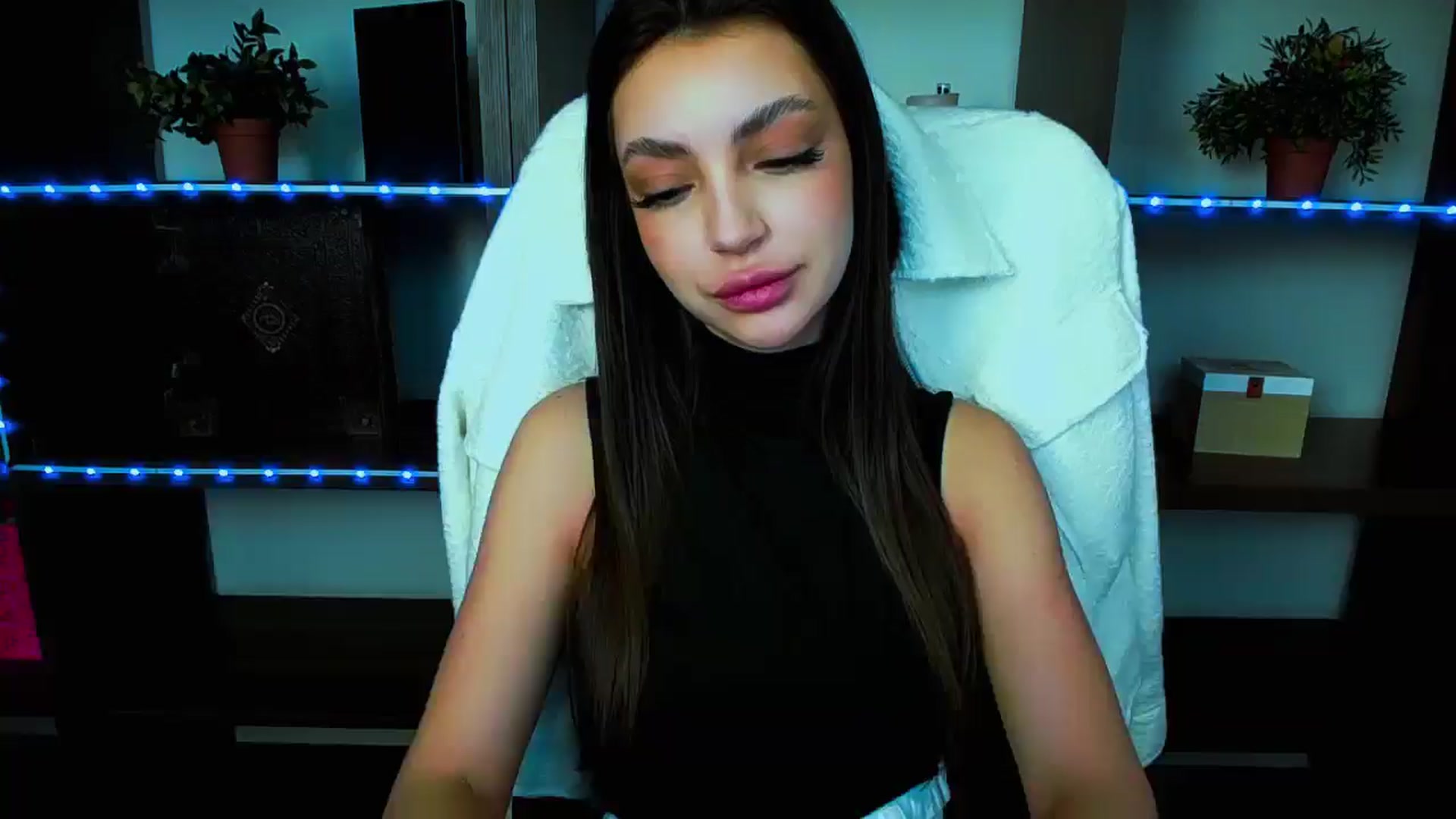 Gallery image thumbnail from Lexi_Jos's myfreecams stream on, 04/19/2025, 13:27 image 2 of 20