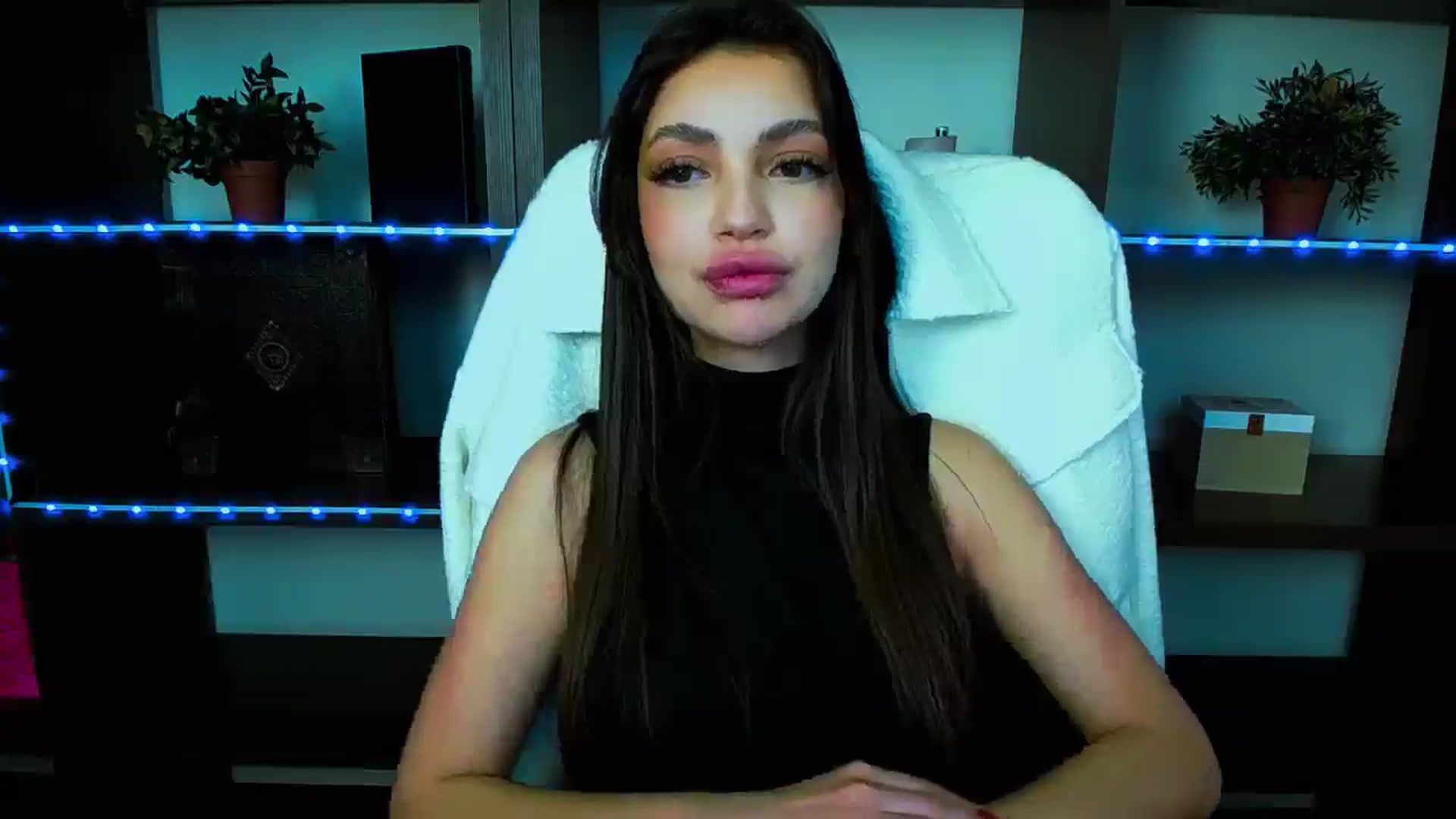 Gallery image thumbnail from Lexi_Jos's myfreecams stream on, 04/19/2025, 13:27 image 19 of 20