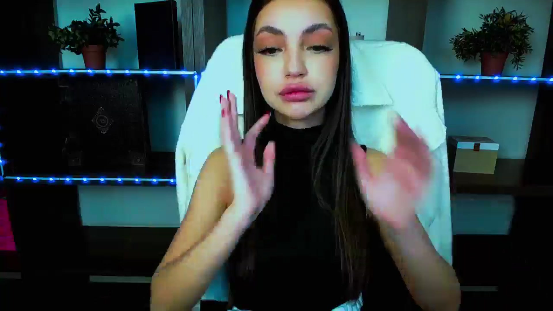 Gallery image thumbnail from Lexi_Jos's myfreecams stream on, 04/19/2025, 13:27 image 4 of 20