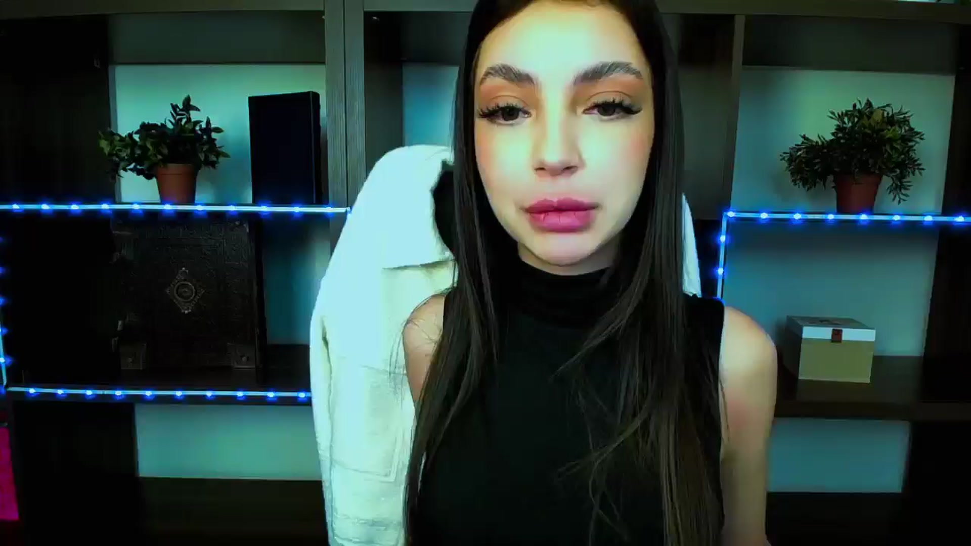 Gallery image thumbnail from Lexi_Jos's myfreecams stream on, 04/19/2025, 14:56 image 12 of 20