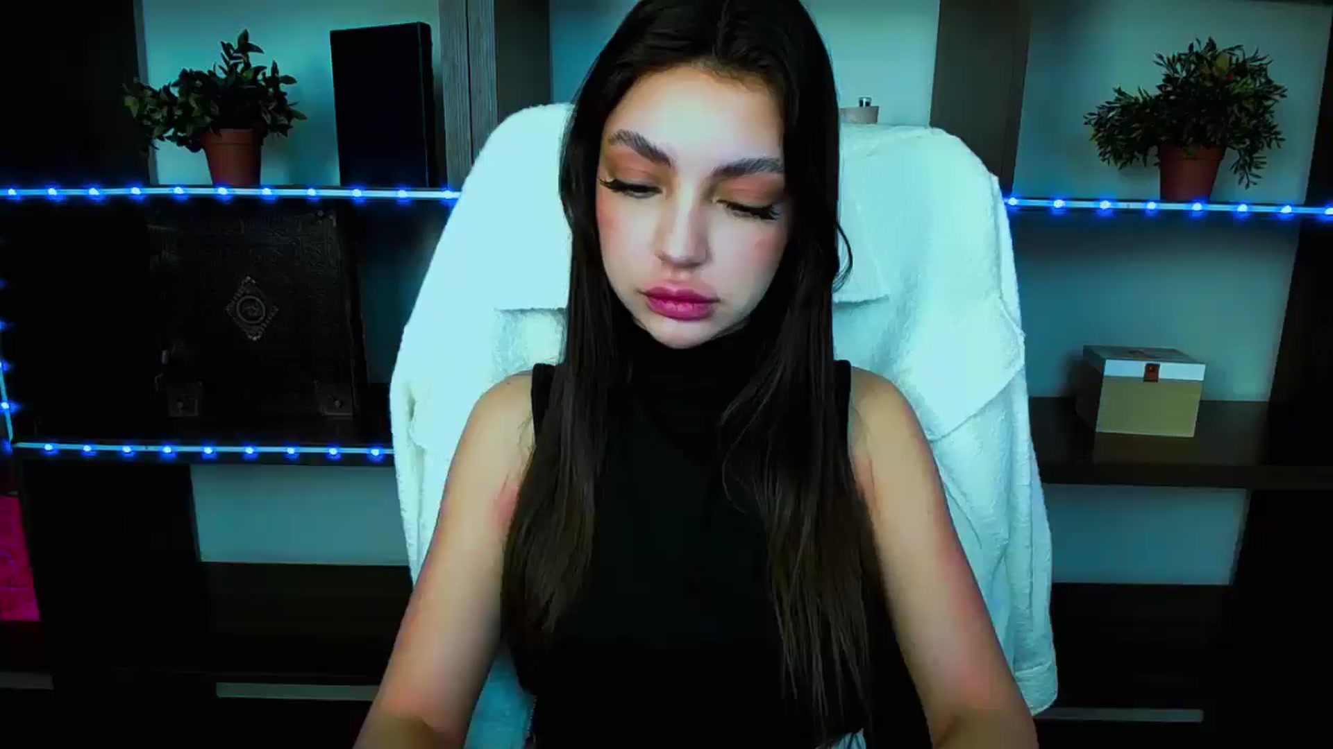 Gallery image thumbnail from Lexi_Jos's myfreecams stream on, 04/19/2025, 14:56 image 1 of 20