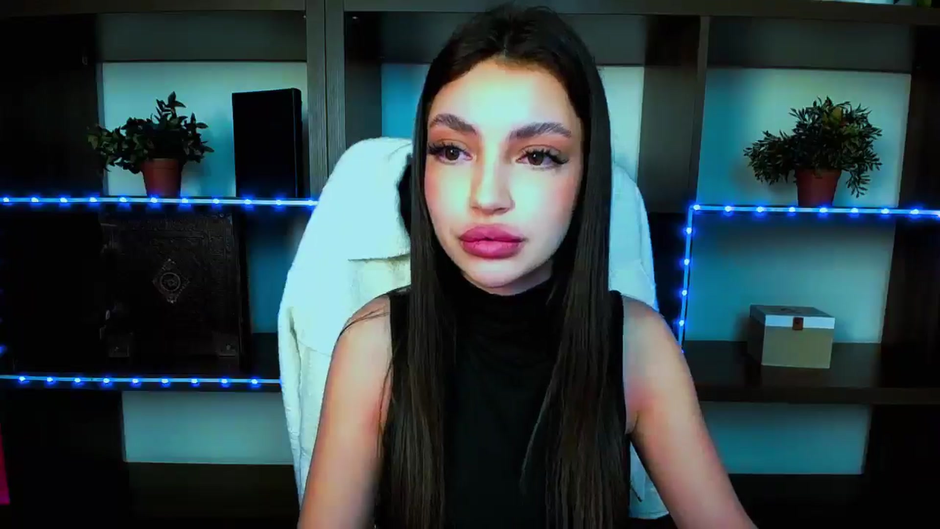 Gallery image thumbnail from Lexi_Jos's myfreecams stream on, 04/19/2025, 15:48 image 9 of 20