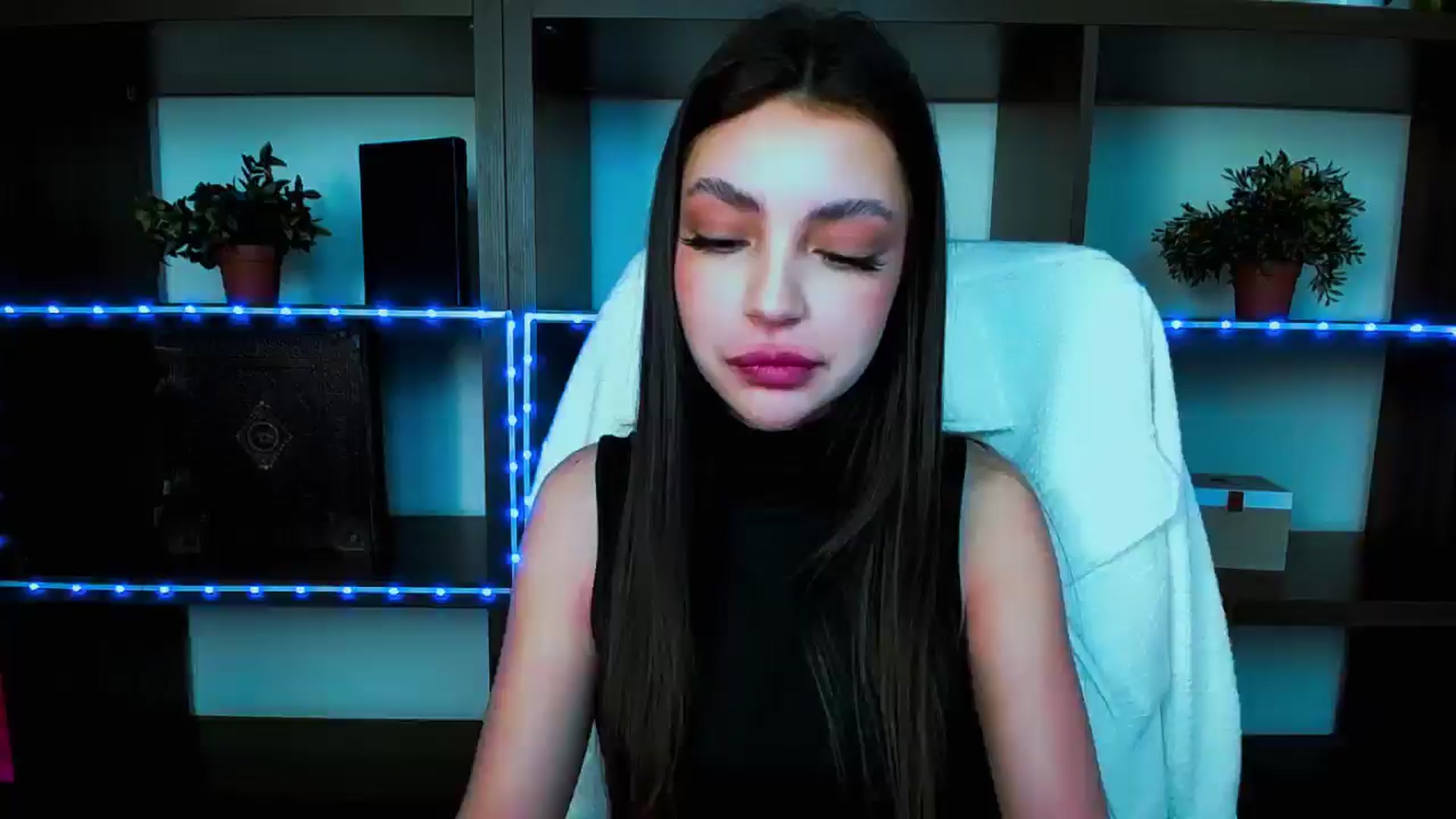 Gallery image thumbnail from Lexi_Jos's myfreecams stream on, 04/19/2025, 15:48 image 1 of 20