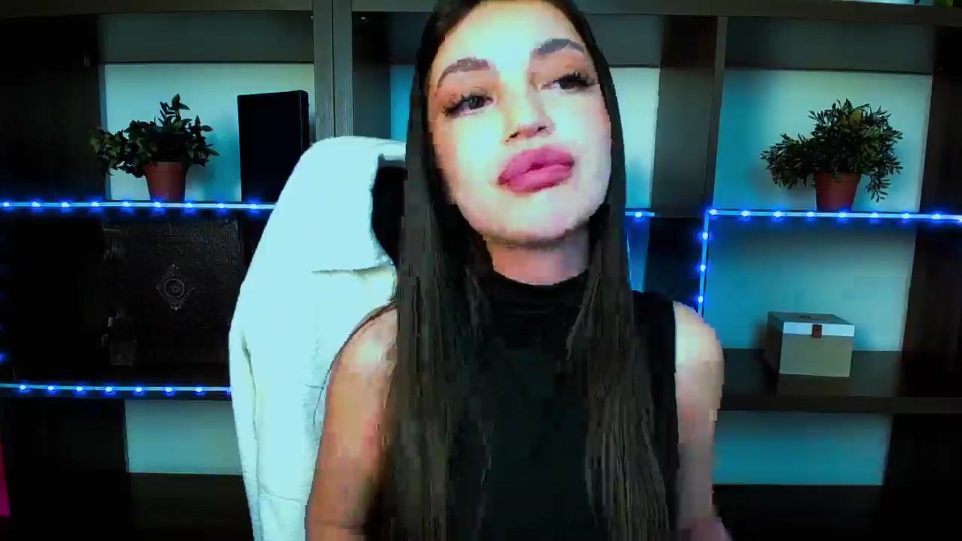 Gallery image thumbnail from Lexi_Jos's myfreecams stream on, 04/19/2025, 15:48 image 19 of 20