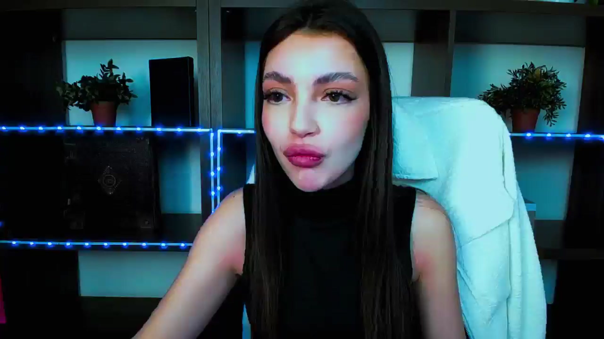 Gallery image thumbnail from Lexi_Jos's myfreecams stream on, 04/19/2025, 15:48 image 2 of 20